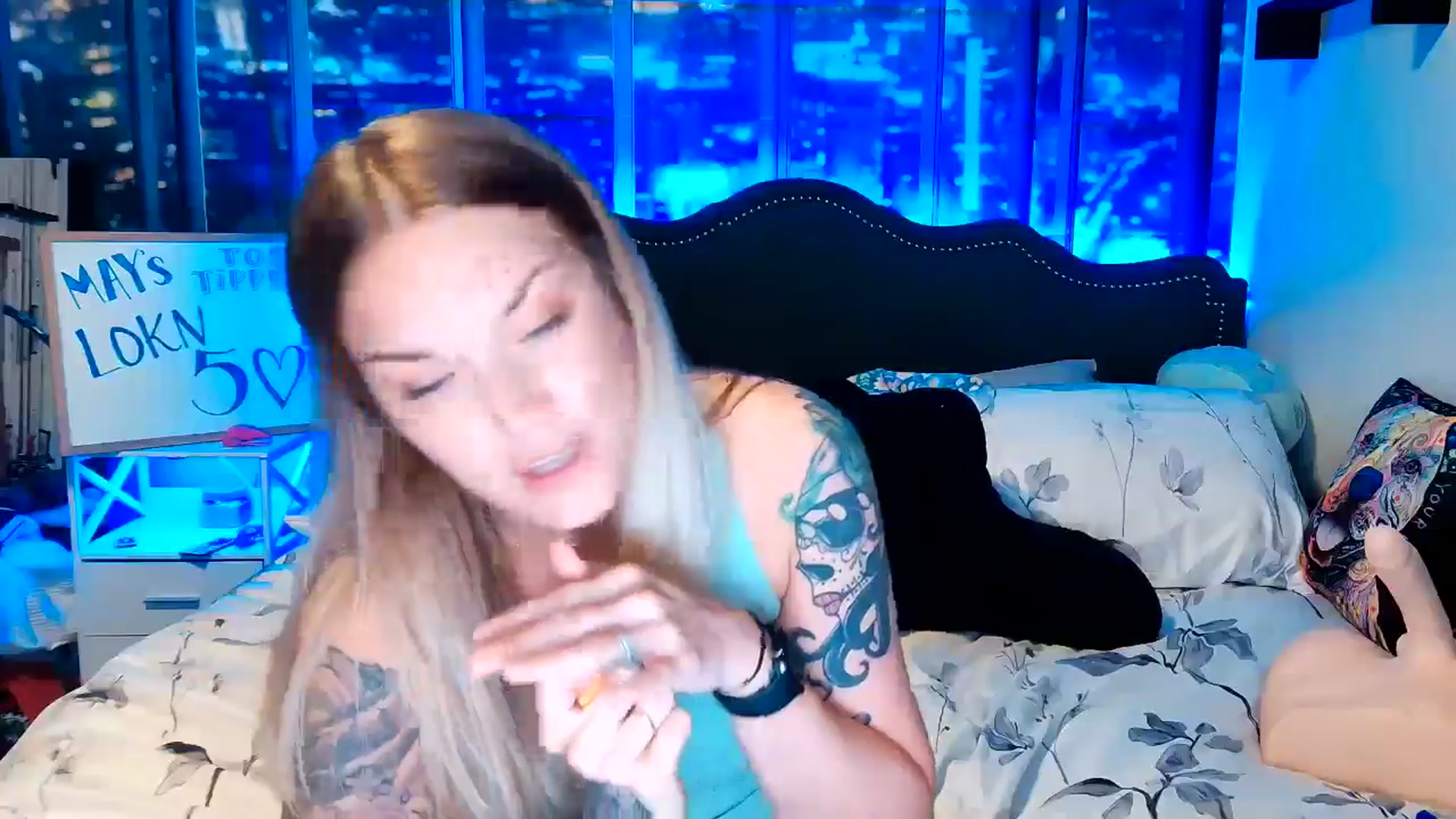 Gallery image thumbnail from Rose_Kitten's myfreecams stream on, 05/02/2024, 02:20 image 12 of 20