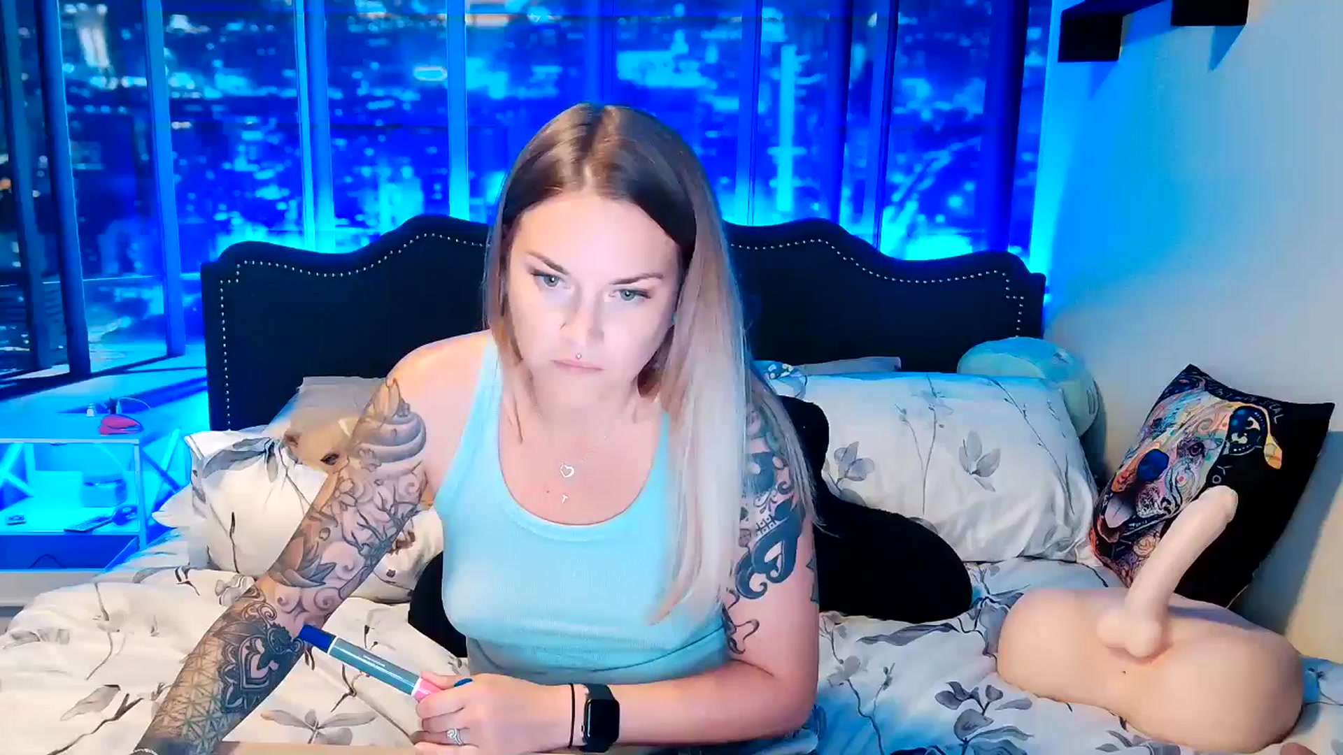 Gallery image thumbnail from Rose_Kitten's myfreecams stream on, 05/02/2024, 02:20 image 18 of 20