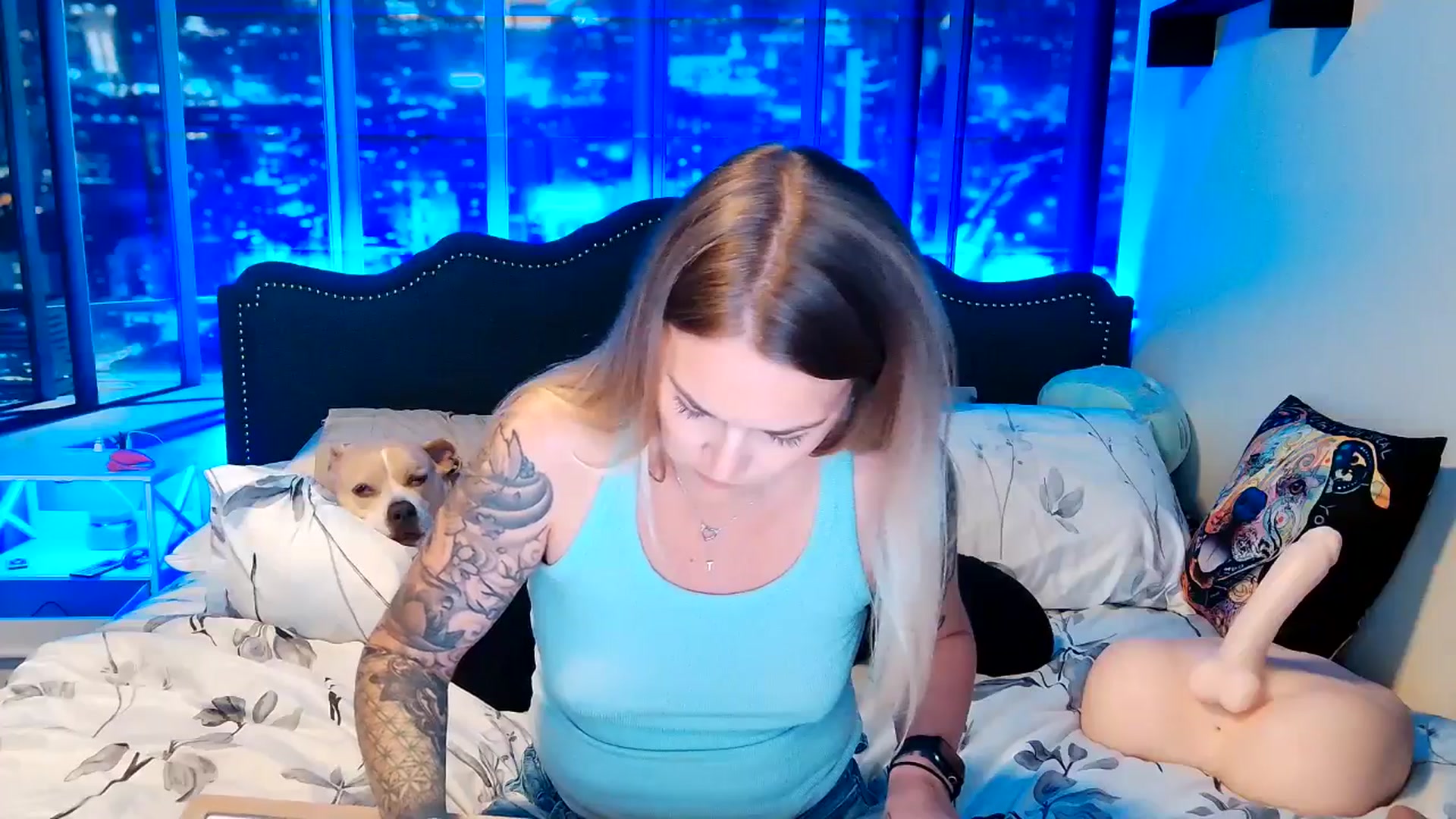 Gallery image thumbnail from Rose_Kitten's myfreecams stream on, 05/02/2024, 02:20 image 17 of 20
