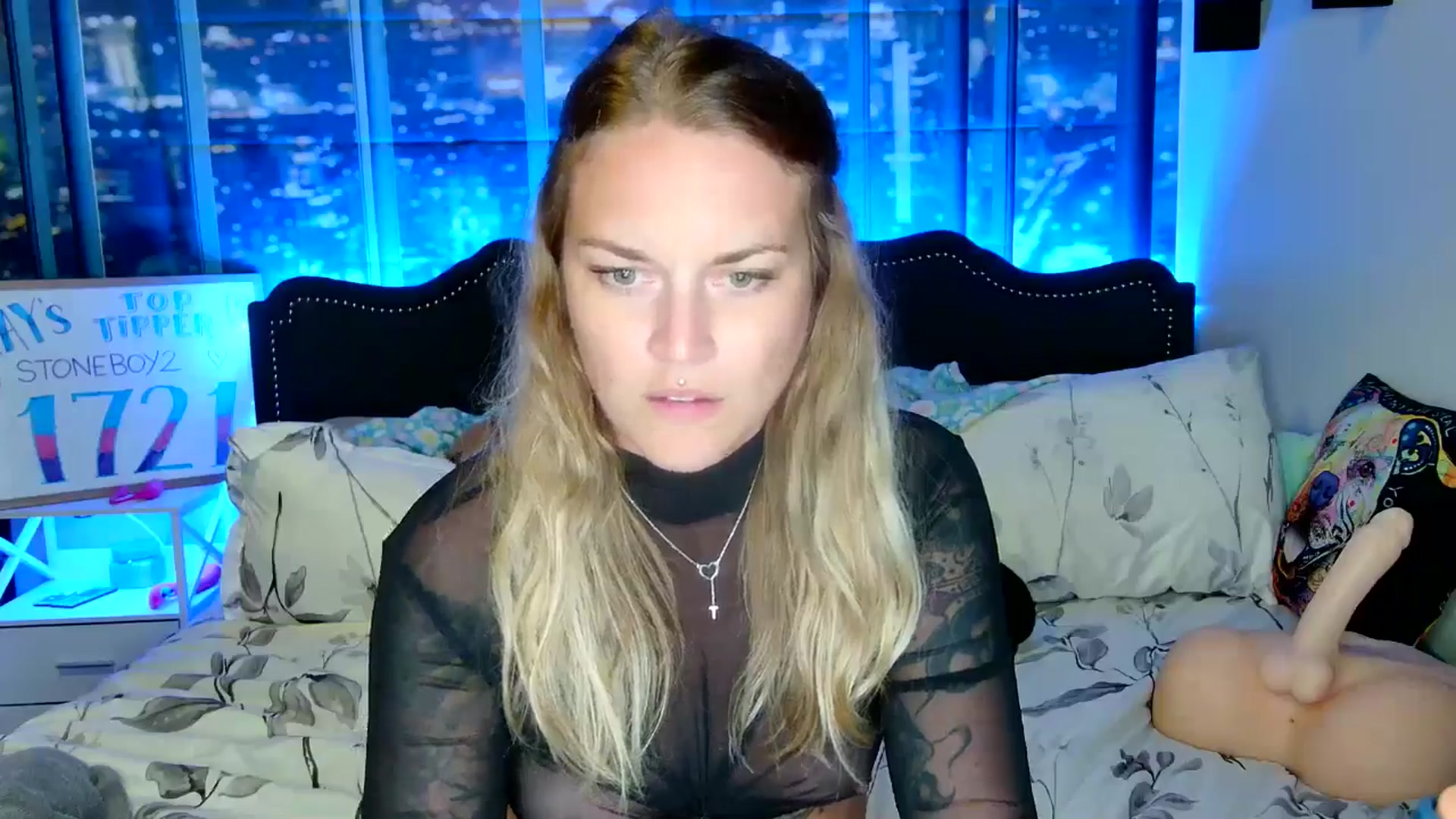 Gallery image thumbnail from Rose_Kitten's myfreecams stream on, 05/04/2024, 01:23 image 11 of 20