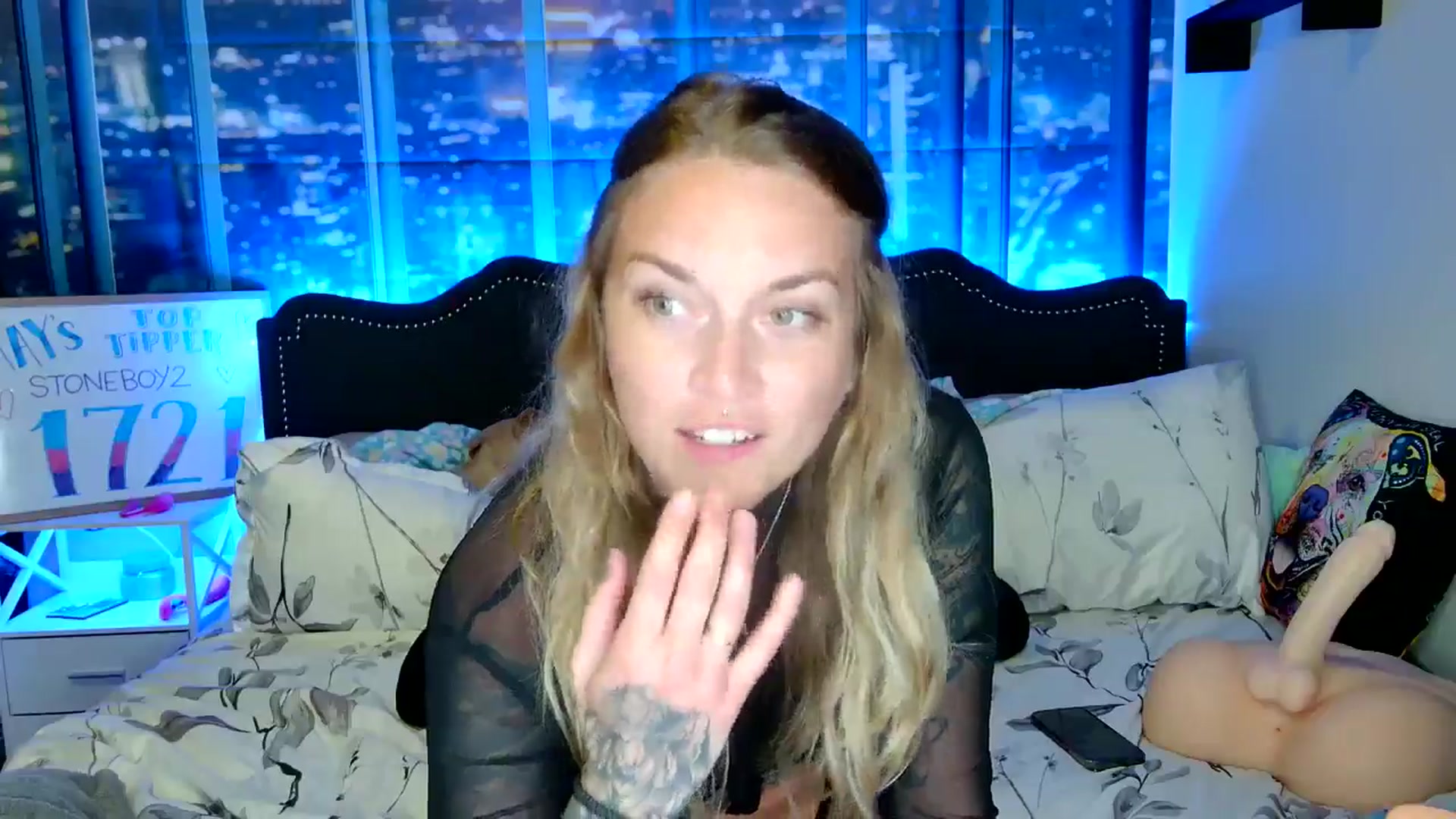 Gallery image thumbnail from Rose_Kitten's myfreecams stream on, 05/04/2024, 01:23 image 7 of 20