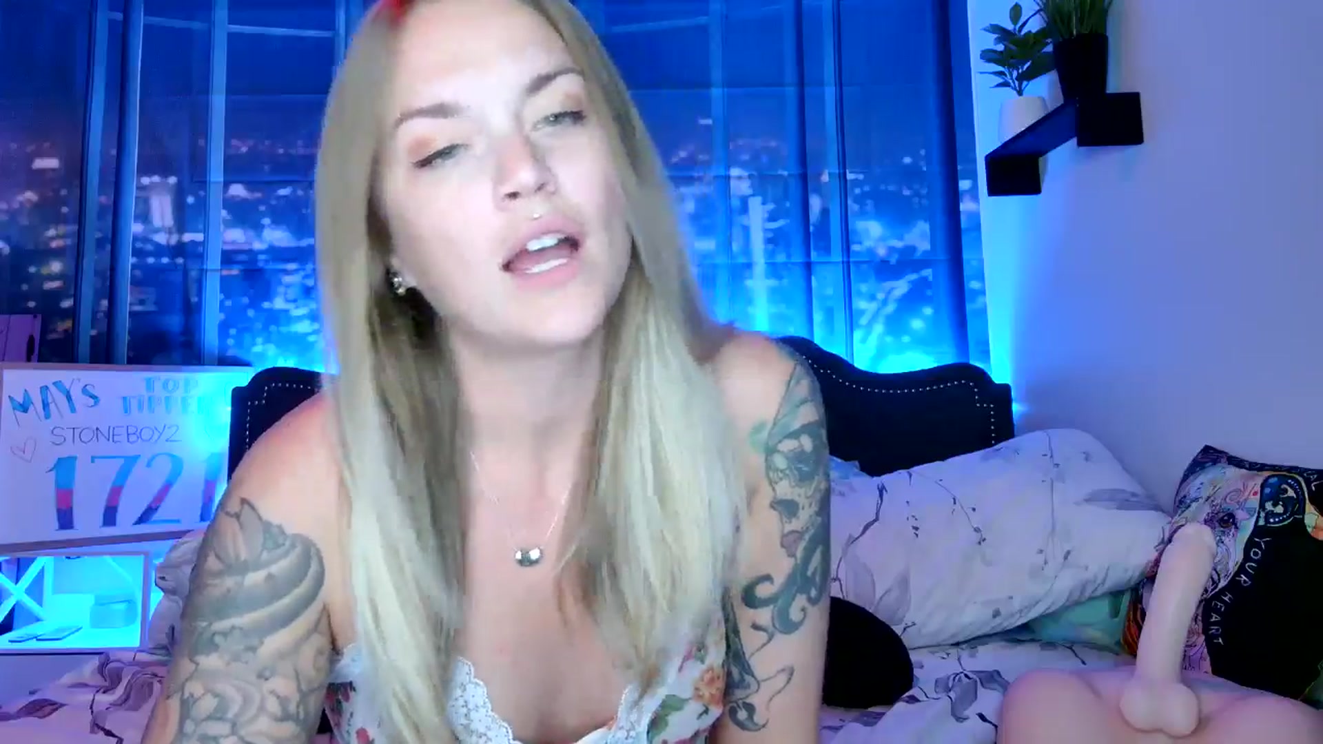 Gallery image thumbnail from Rose_Kitten's myfreecams stream on, 05/10/2024, 02:00 image 19 of 20