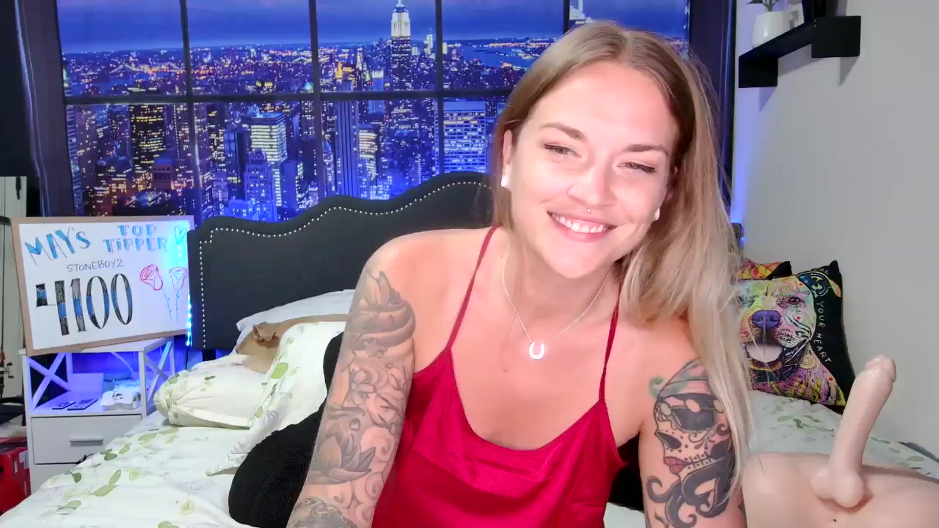 Gallery image thumbnail from Rose_Kitten's myfreecams stream on, 05/25/2024, 02:21 image 20 of 20