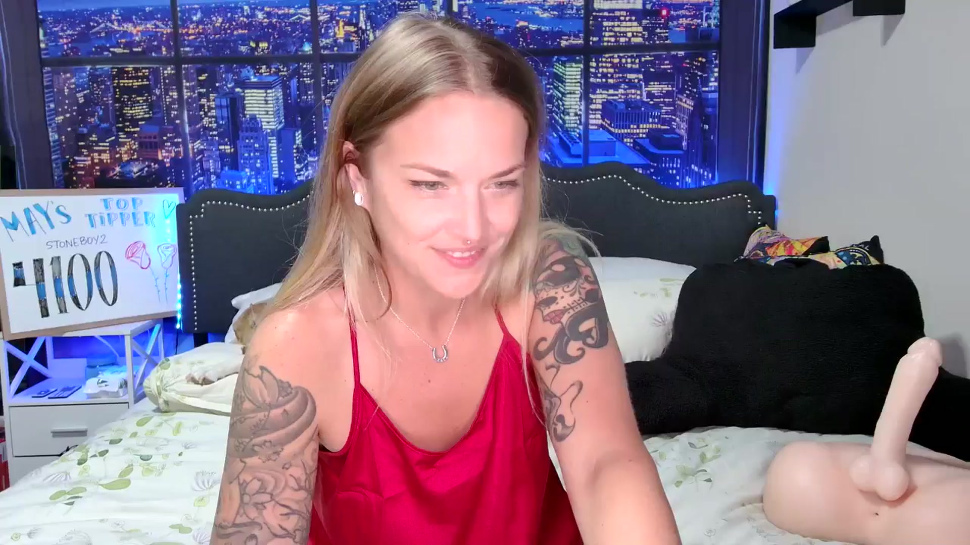 Gallery image thumbnail from Rose_Kitten's myfreecams stream on, 05/25/2024, 02:21 image 1 of 20