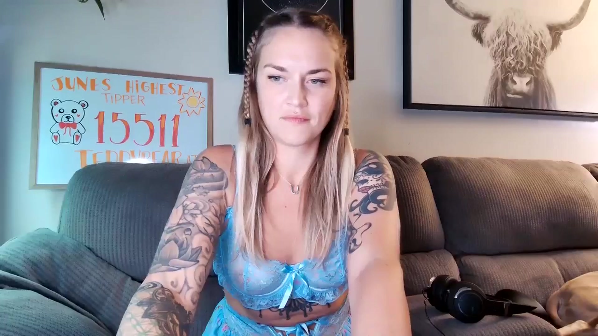 Gallery image thumbnail from Rose_Kitten's myfreecams stream on, 06/05/2024, 02:10 image 6 of 20