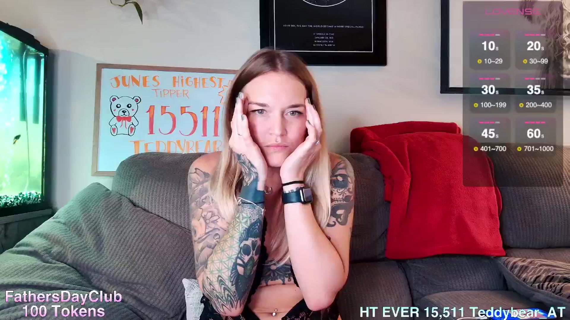 Gallery image thumbnail from Rose_Kitten's myfreecams stream on, 06/12/2024, 01:51 image 17 of 20