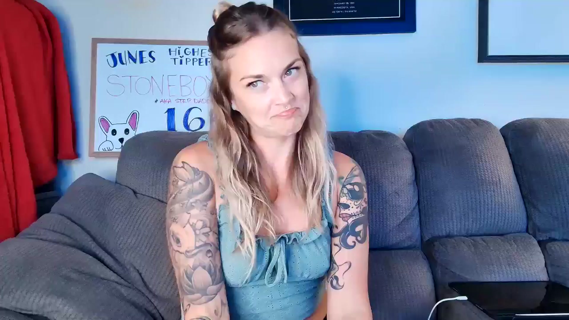Gallery image thumbnail from Rose_Kitten's myfreecams stream on, 06/19/2024, 02:06 image 3 of 20