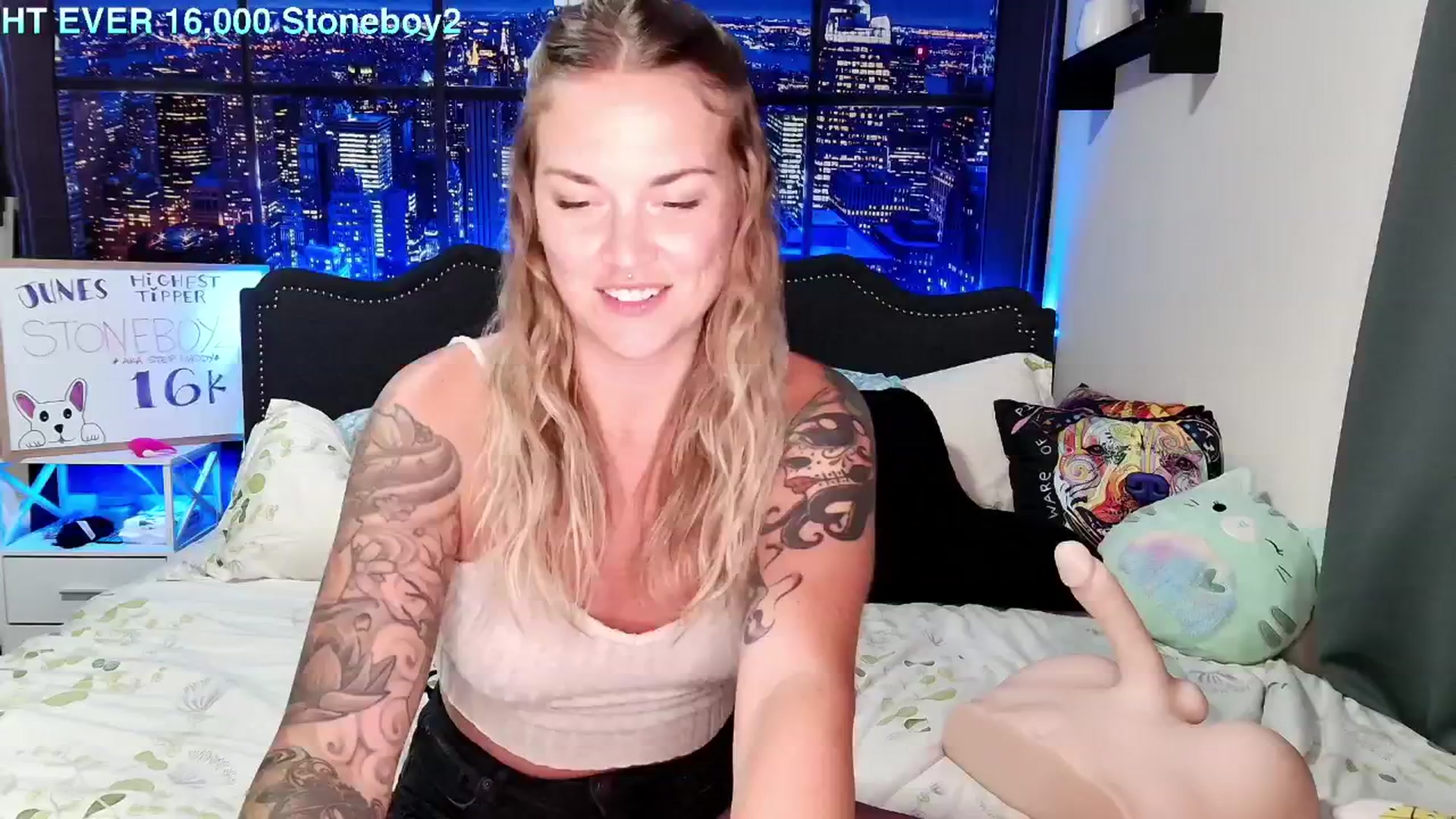 Gallery image thumbnail from Rose_Kitten's myfreecams stream on, 06/24/2024, 23:50 image 4 of 20