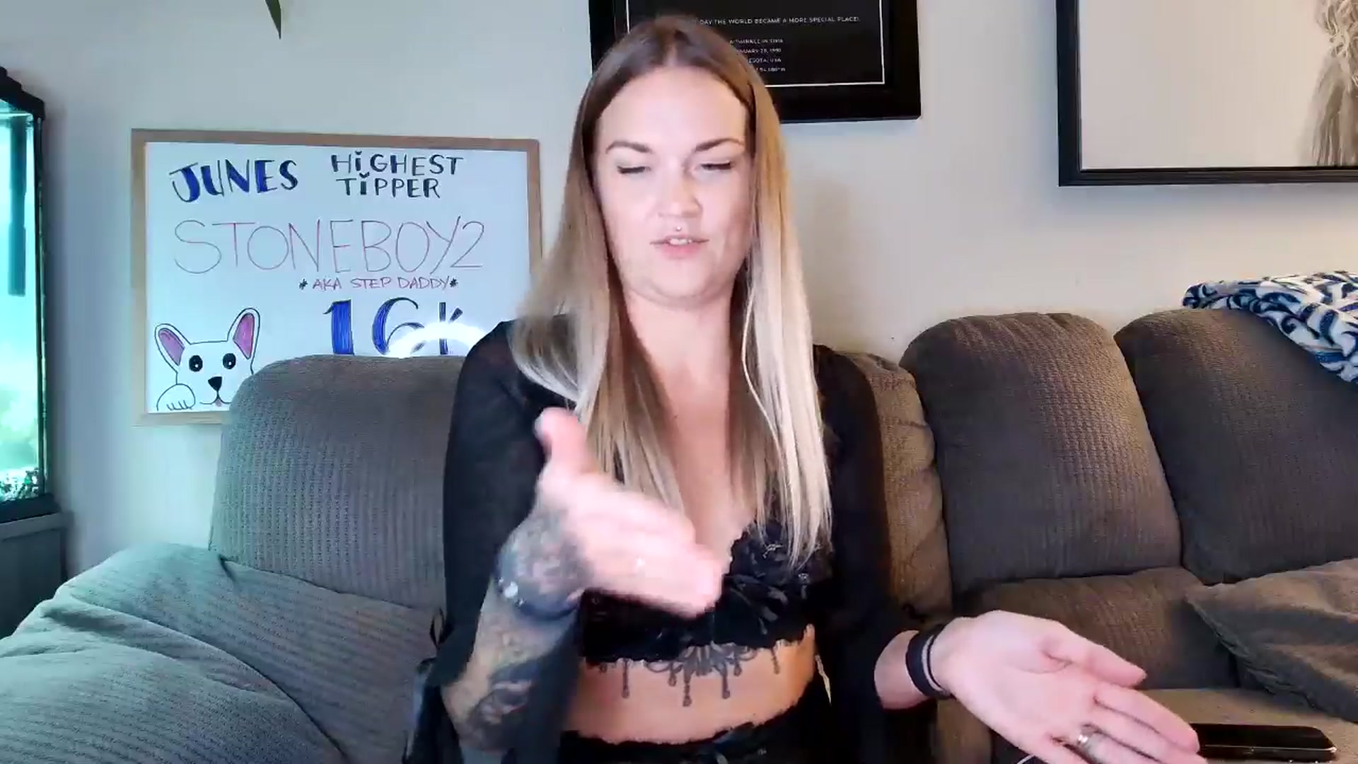 Gallery image thumbnail from Rose_Kitten's myfreecams stream on, 06/26/2024, 02:08 image 8 of 20