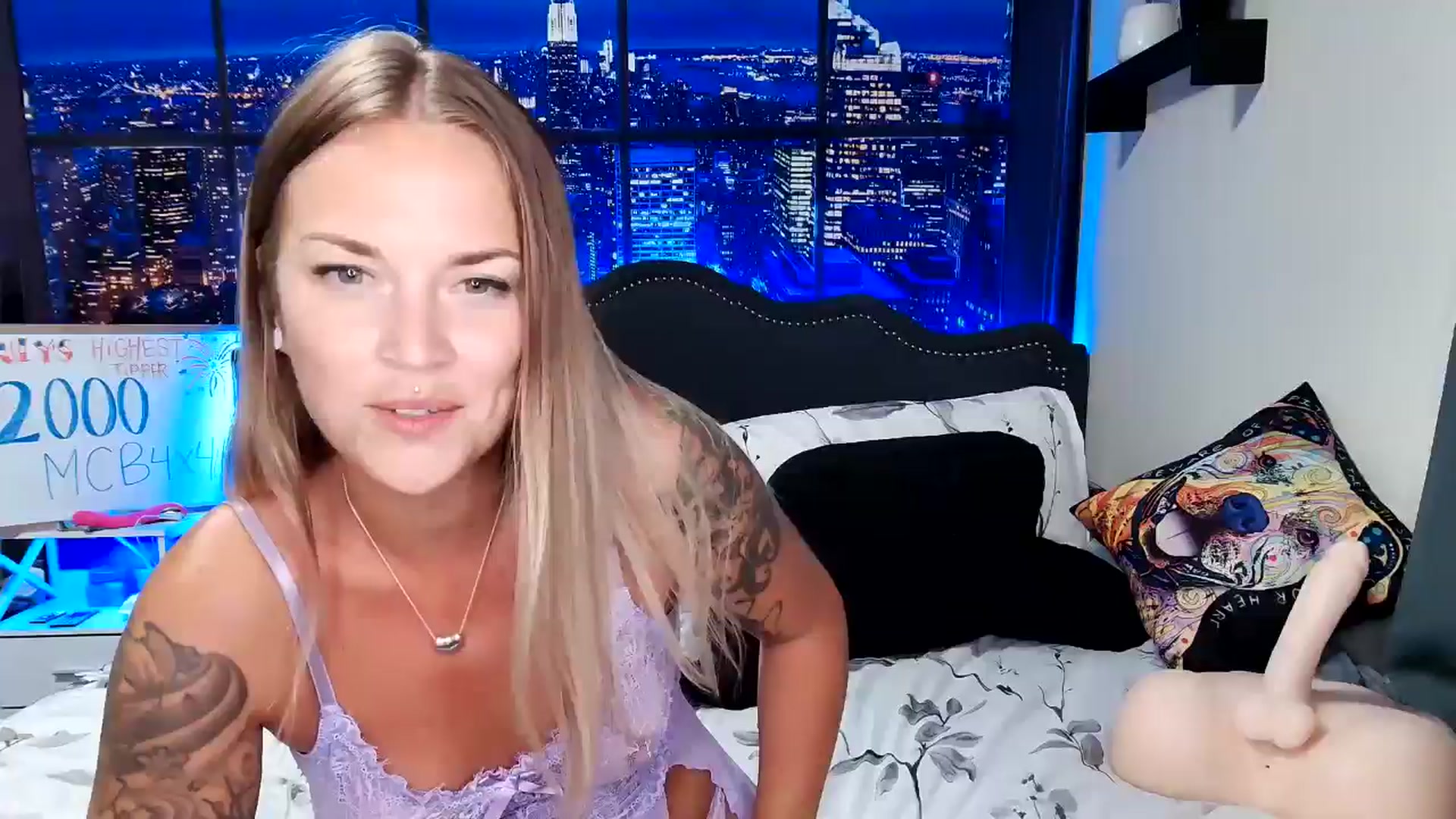 Gallery image thumbnail from Rose_Kitten's myfreecams stream on, 07/17/2024, 04:54 image 1 of 20