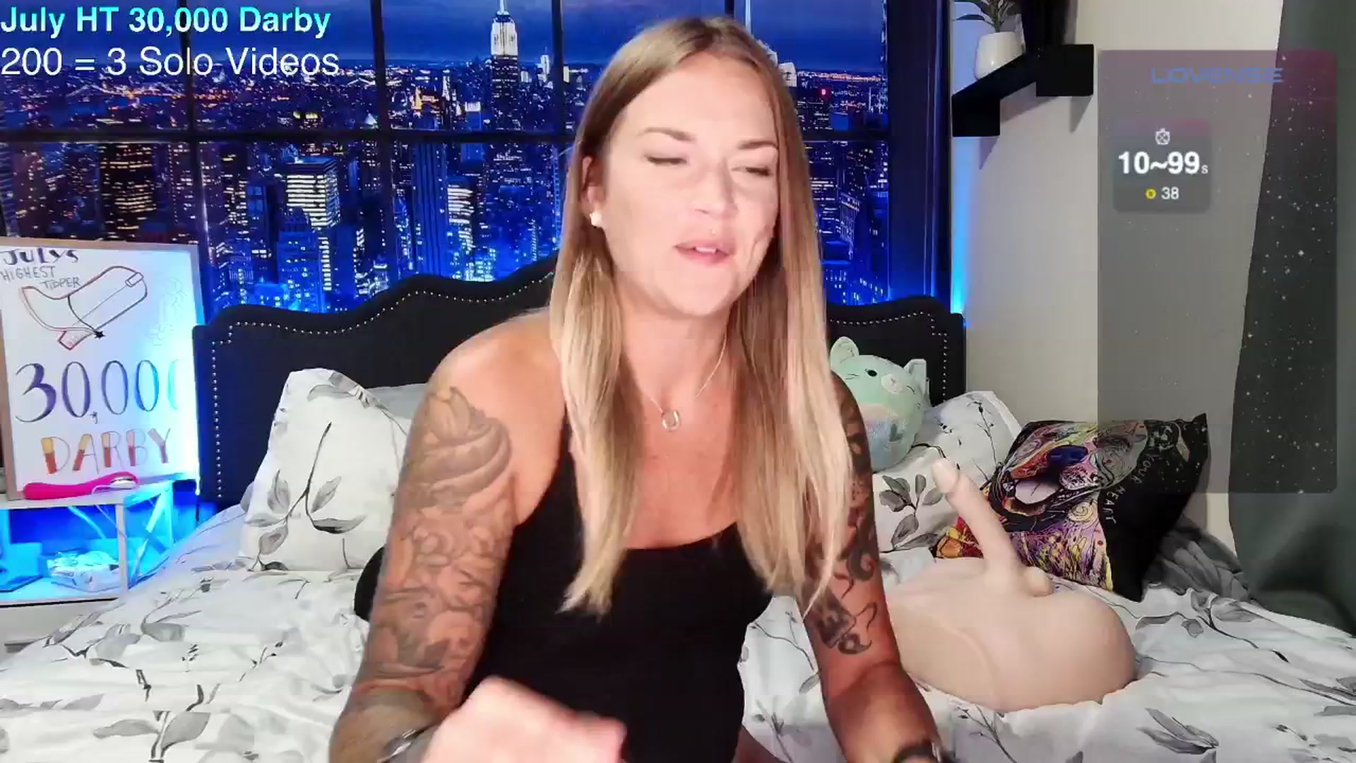 Gallery image thumbnail from Rose_Kitten's myfreecams stream on, 07/25/2024, 01:15 image 13 of 20