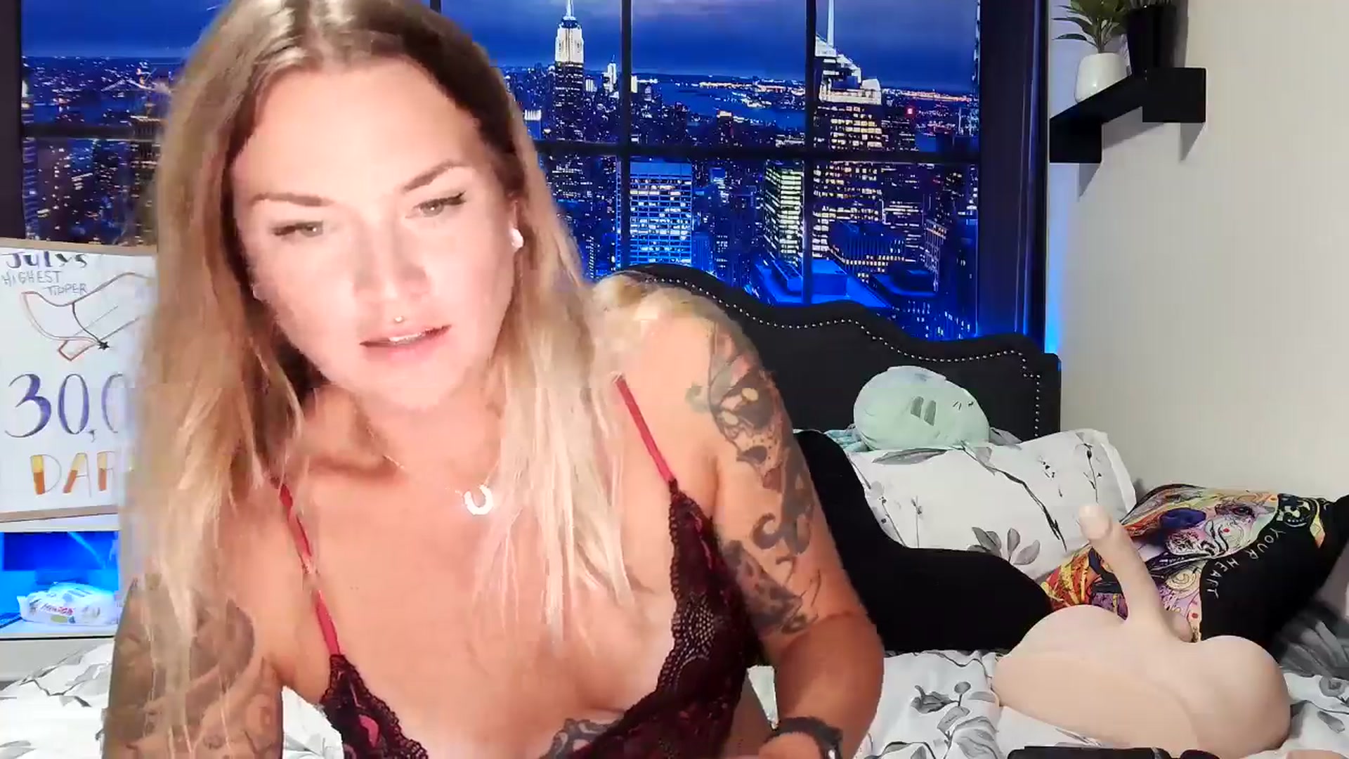 Gallery image thumbnail from Rose_Kitten's myfreecams stream on, 07/26/2024, 02:25 image 15 of 20