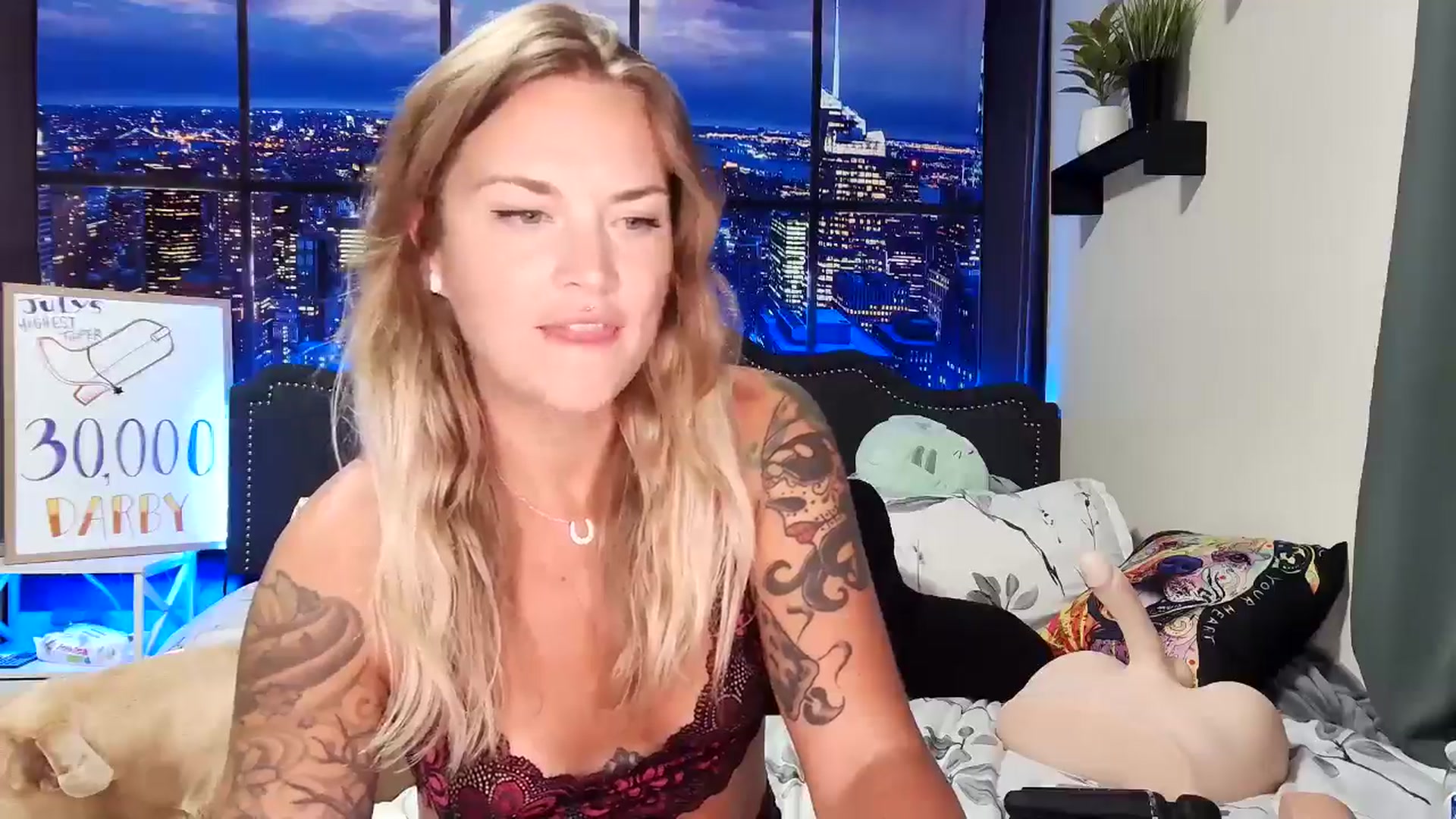Gallery image thumbnail from Rose_Kitten's myfreecams stream on, 07/26/2024, 02:25 image 5 of 20