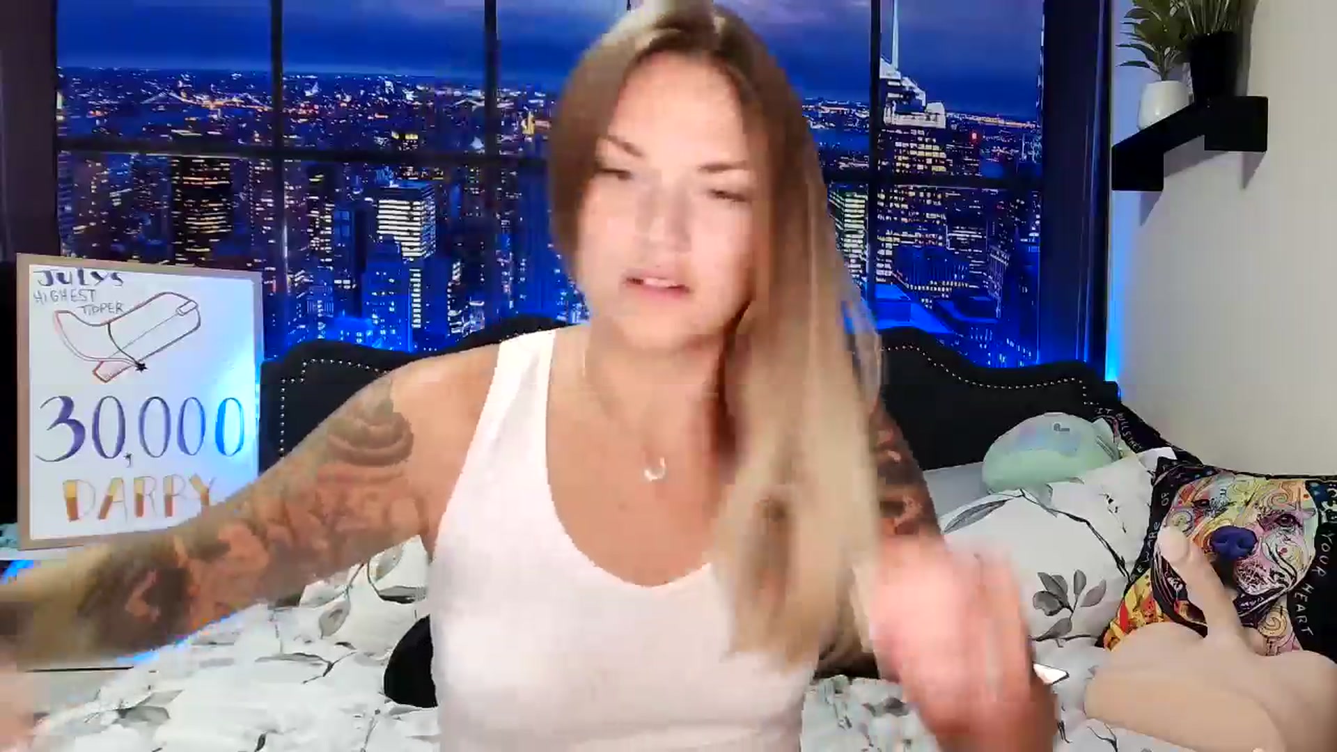 Gallery image thumbnail from Rose_Kitten's myfreecams stream on, 07/31/2024, 02:19 image 7 of 20