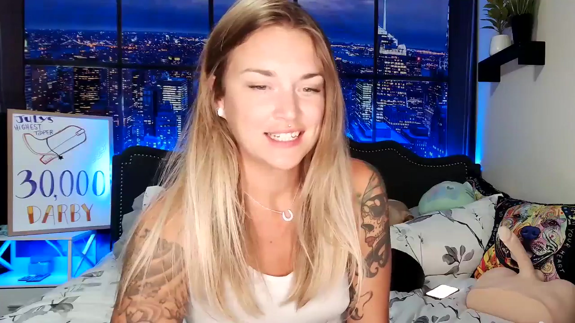 Gallery image thumbnail from Rose_Kitten's myfreecams stream on, 07/31/2024, 02:19 image 5 of 20