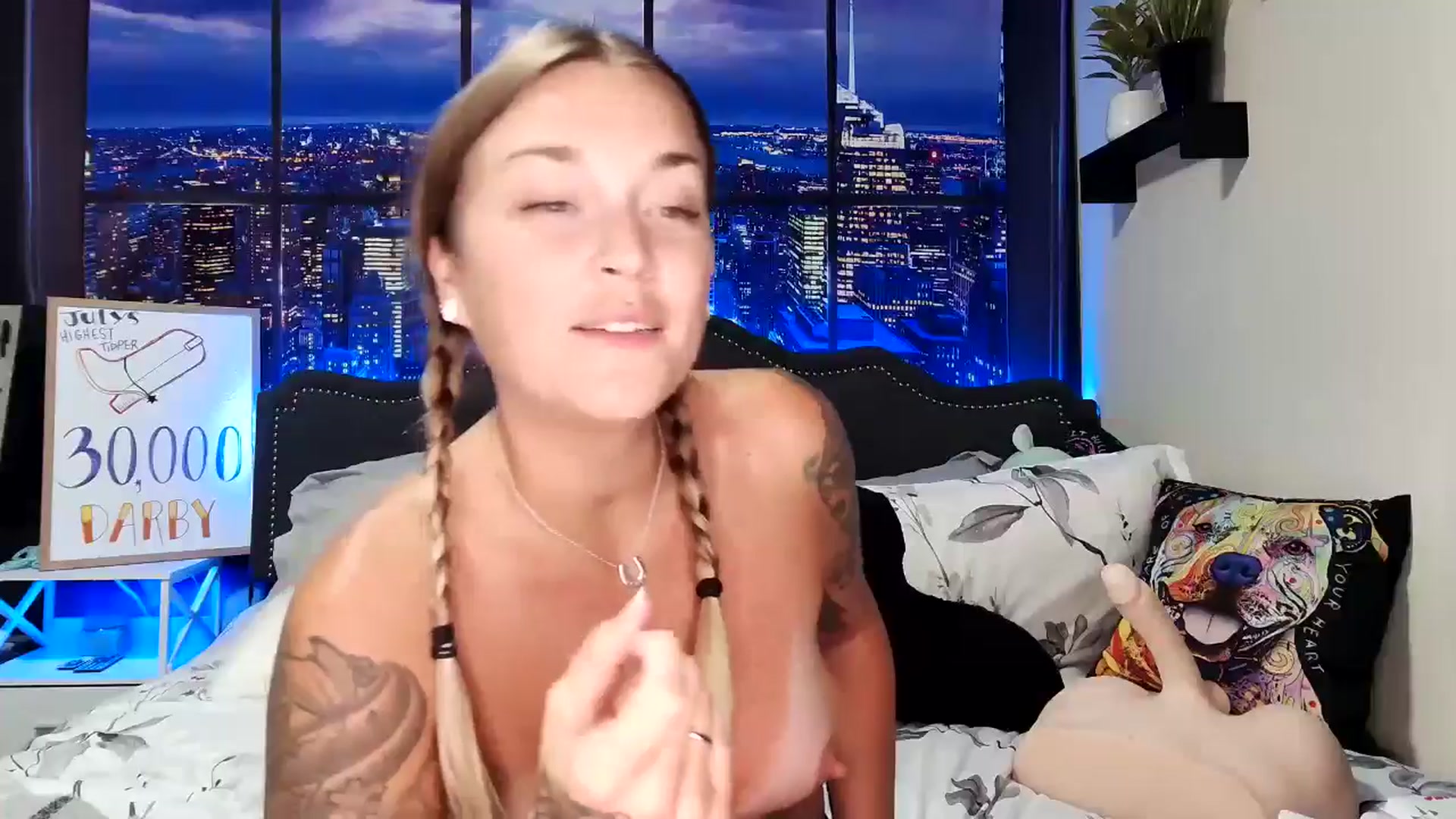 Gallery image thumbnail from Rose_Kitten's myfreecams stream on, 07/31/2024, 03:42 image 19 of 20