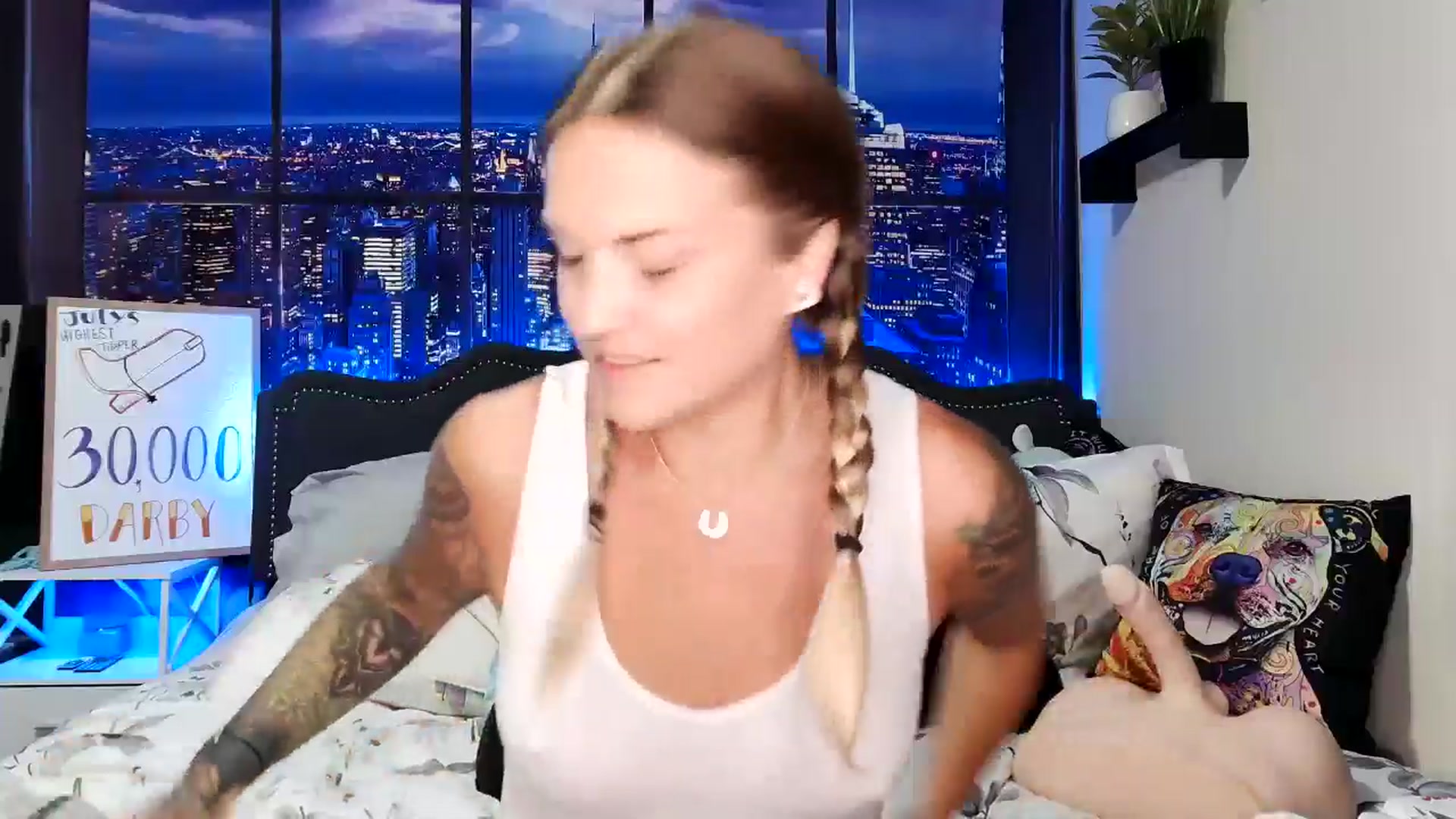Gallery image thumbnail from Rose_Kitten's myfreecams stream on, 07/31/2024, 03:42 image 20 of 20