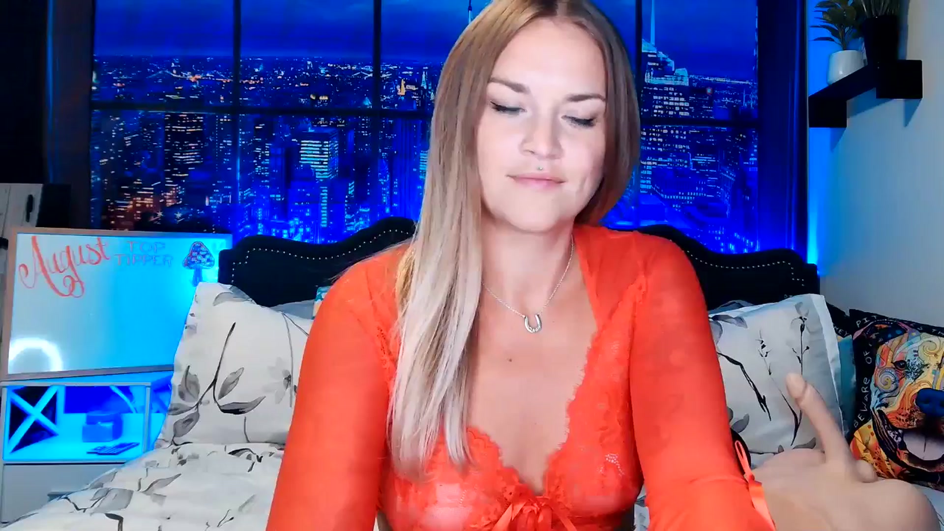 Gallery image thumbnail from Rose_Kitten's myfreecams stream on, 08/02/2024, 01:05 image 9 of 20