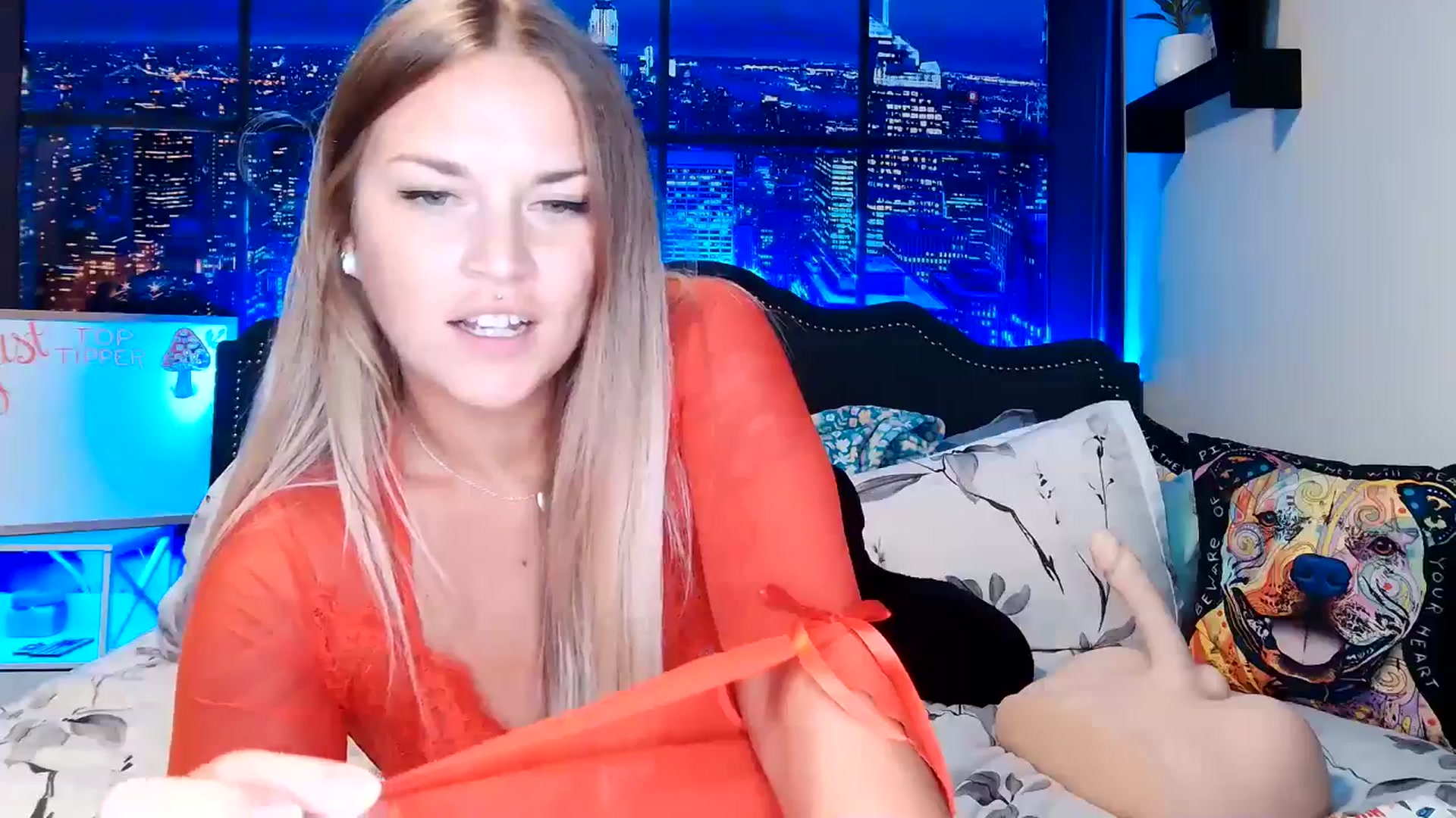 Gallery image thumbnail from Rose_Kitten's myfreecams stream on, 08/02/2024, 01:05 image 5 of 20