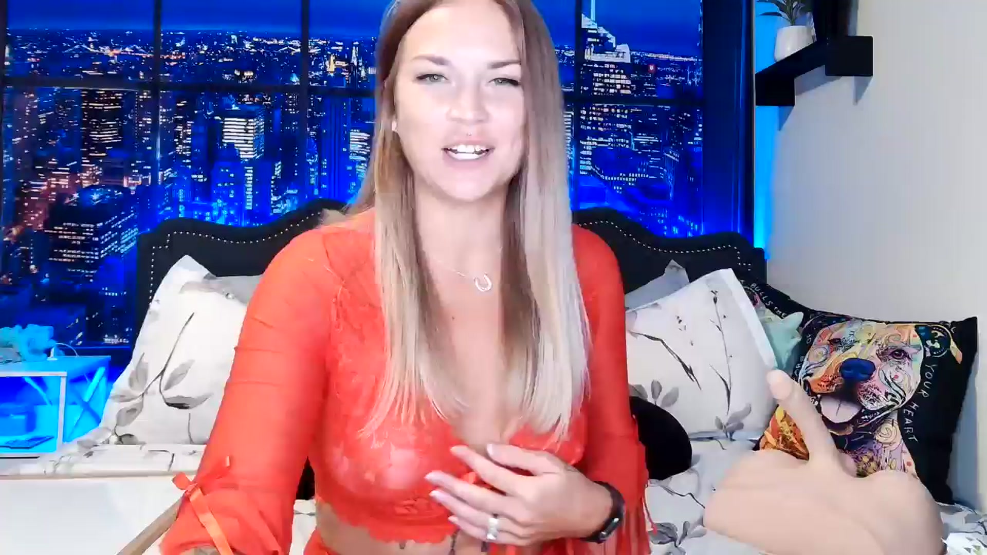 Gallery image thumbnail from Rose_Kitten's myfreecams stream on, 08/02/2024, 01:05 image 1 of 20