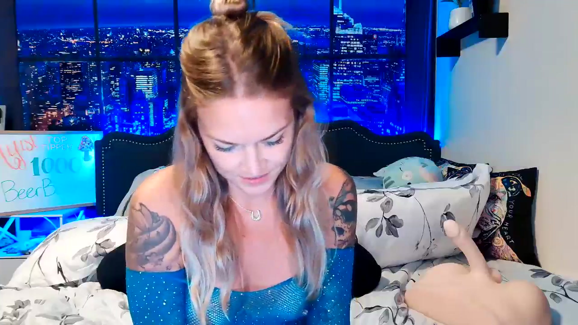 Gallery image thumbnail from Rose_Kitten's myfreecams stream on, 08/07/2024, 03:36 image 14 of 20