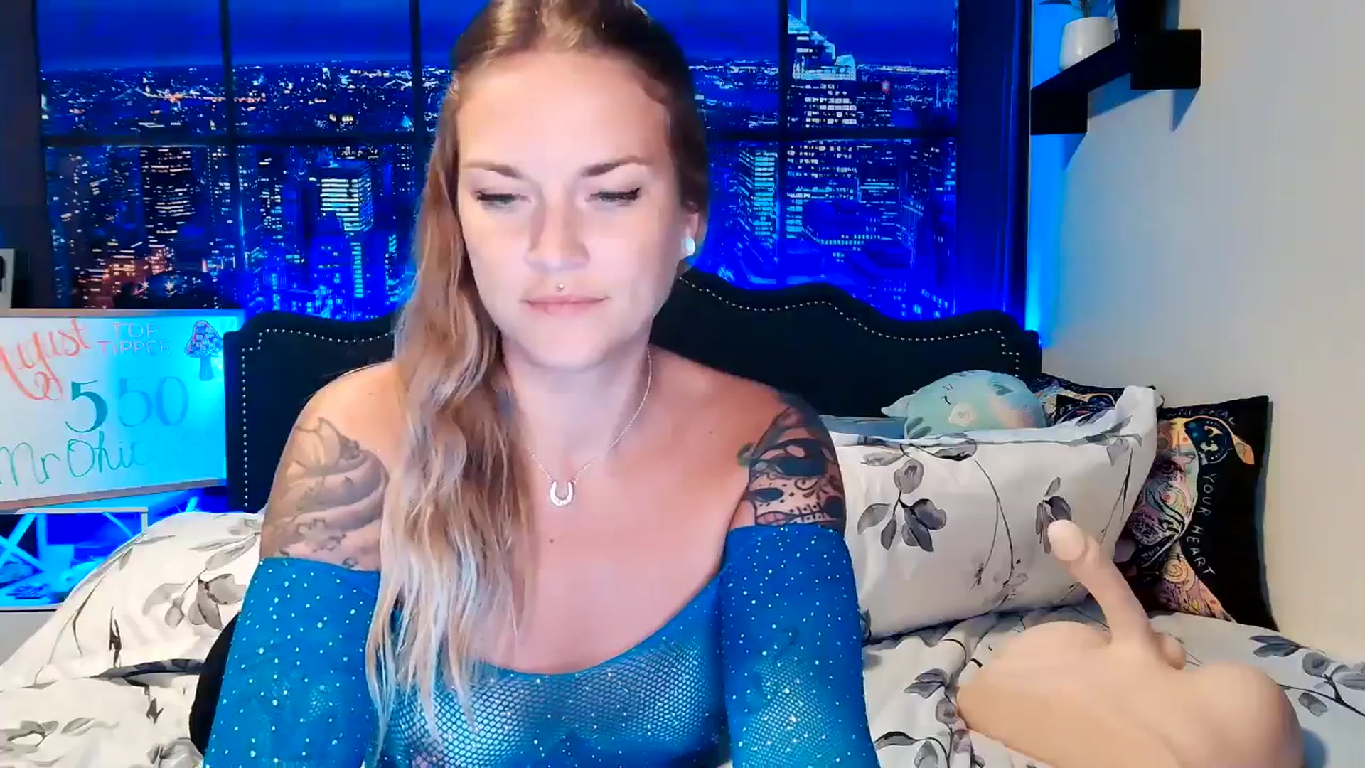 Gallery image thumbnail from Rose_Kitten's myfreecams stream on, 08/07/2024, 03:36 image 12 of 20