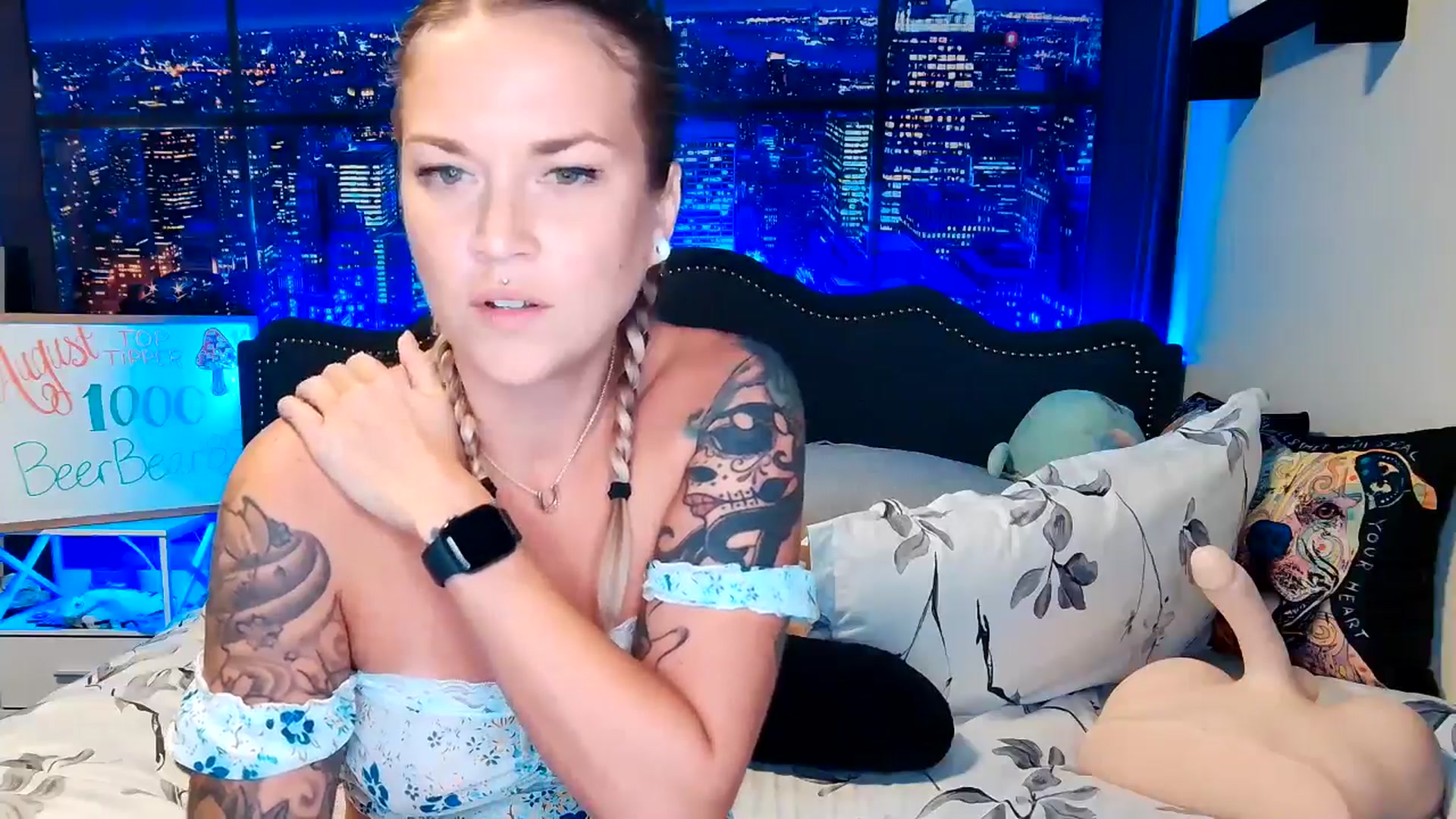 Gallery image thumbnail from Rose_Kitten's myfreecams stream on, 08/09/2024, 03:54 image 5 of 20