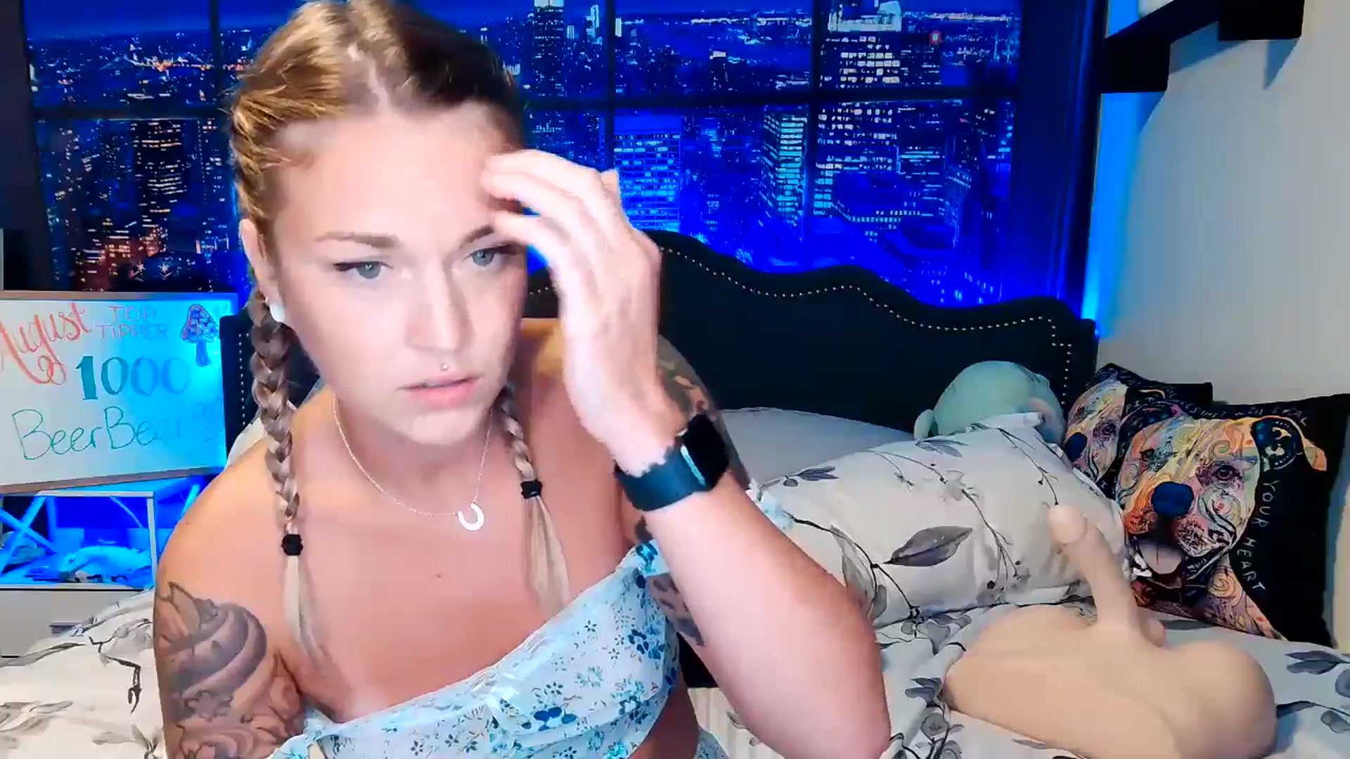 Gallery image thumbnail from Rose_Kitten's myfreecams stream on, 08/09/2024, 03:54 image 3 of 20