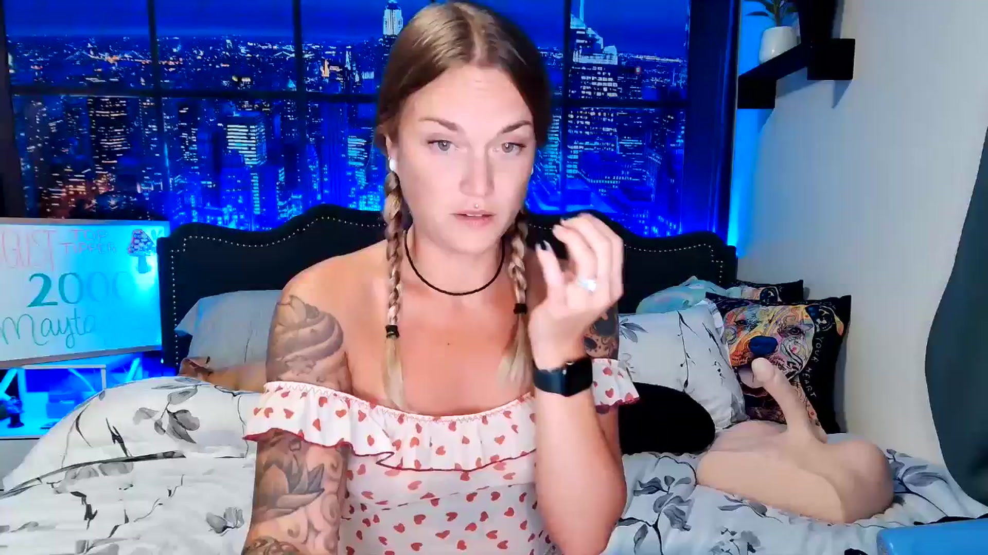 Gallery image thumbnail from Rose_Kitten's myfreecams stream on, 08/28/2024, 01:41 image 1 of 20