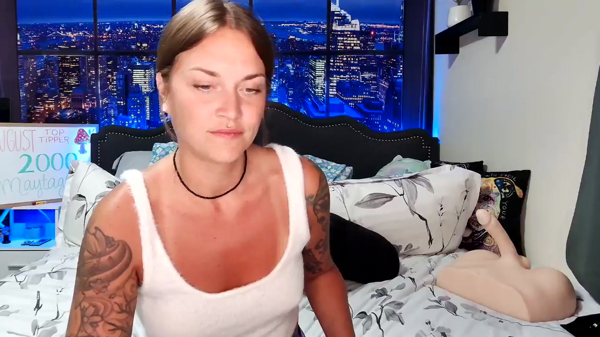 Gallery image thumbnail from Rose_Kitten's myfreecams stream on, 08/30/2024, 01:50 image 12 of 20