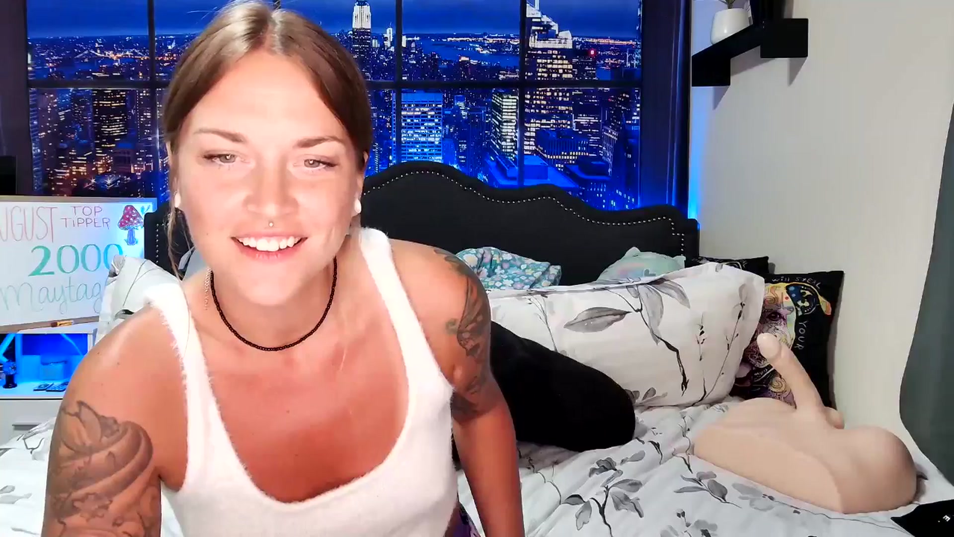 Gallery image thumbnail from Rose_Kitten's myfreecams stream on, 08/30/2024, 01:50 image 11 of 20