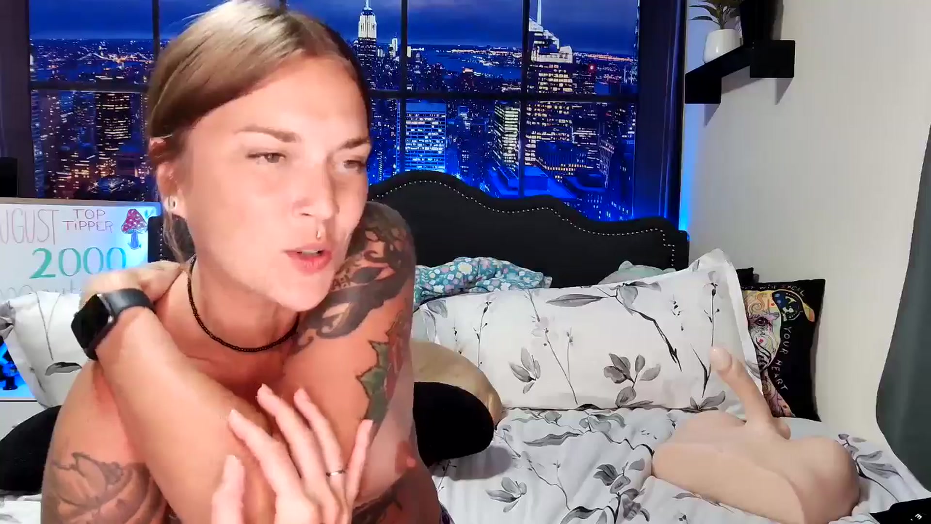 Gallery image thumbnail from Rose_Kitten's myfreecams stream on, 08/30/2024, 02:39 image 10 of 20