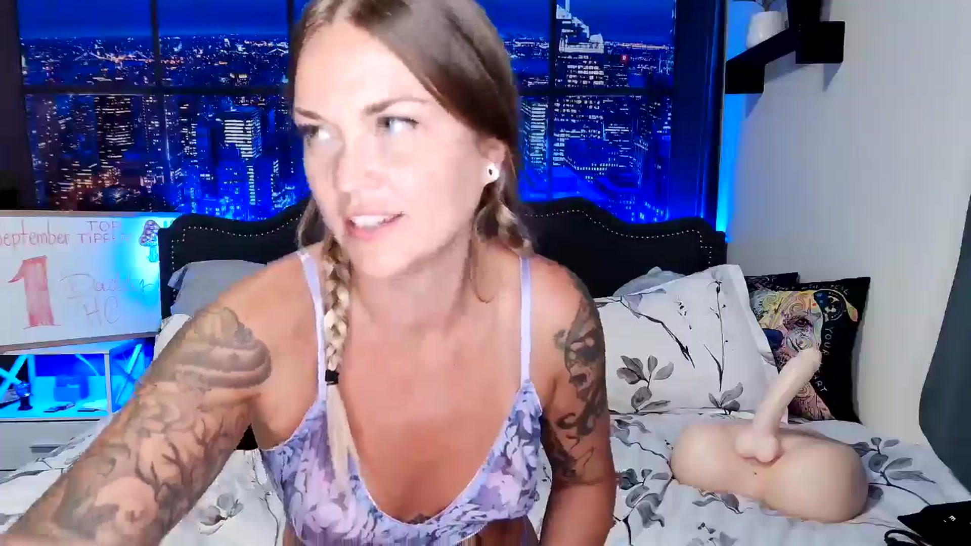 Gallery image thumbnail from Rose_Kitten's myfreecams stream on, 09/04/2024, 01:53 image 2 of 20