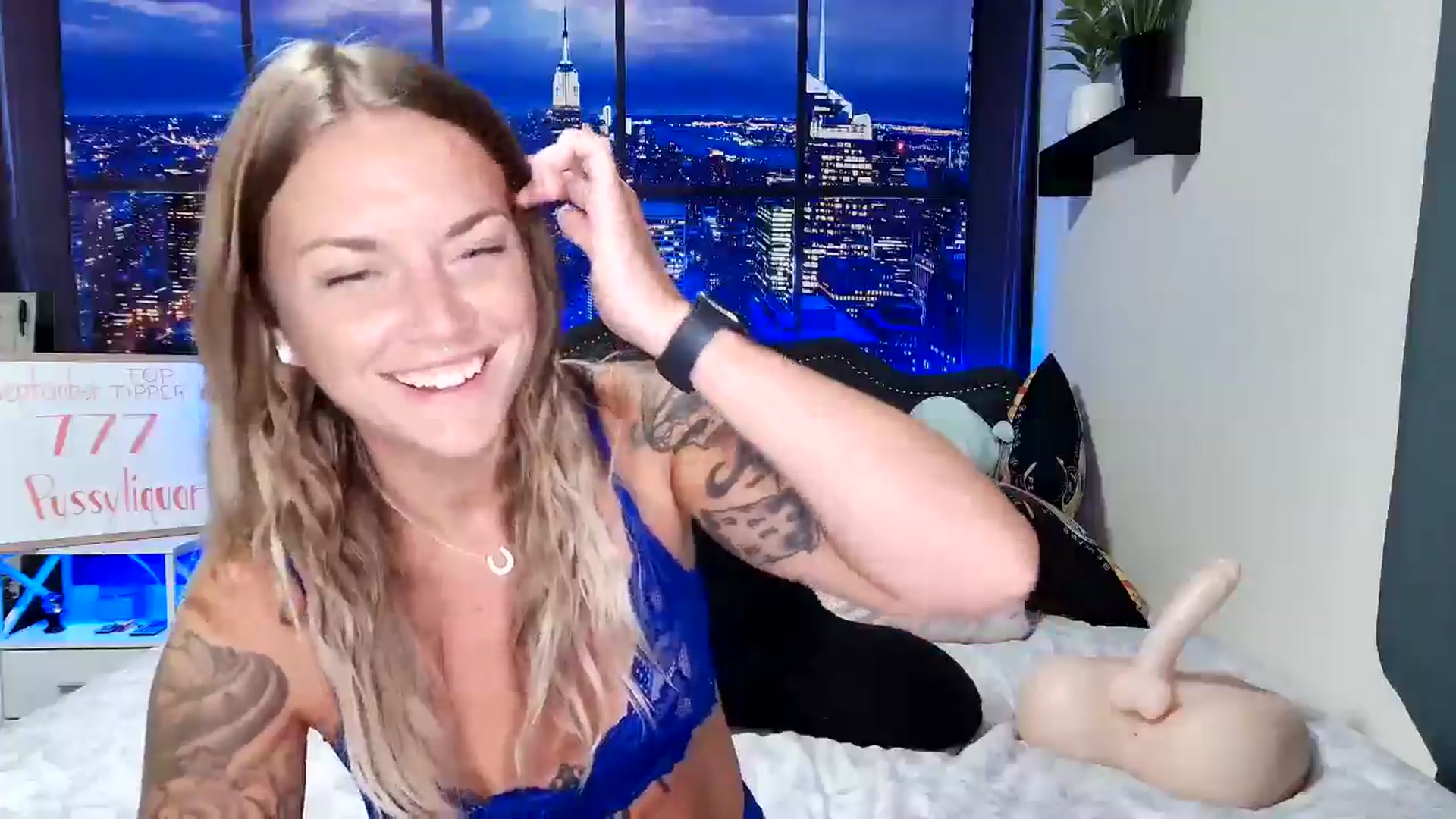 Gallery image thumbnail from Rose_Kitten's myfreecams stream on, 09/05/2024, 24:02 image 3 of 20