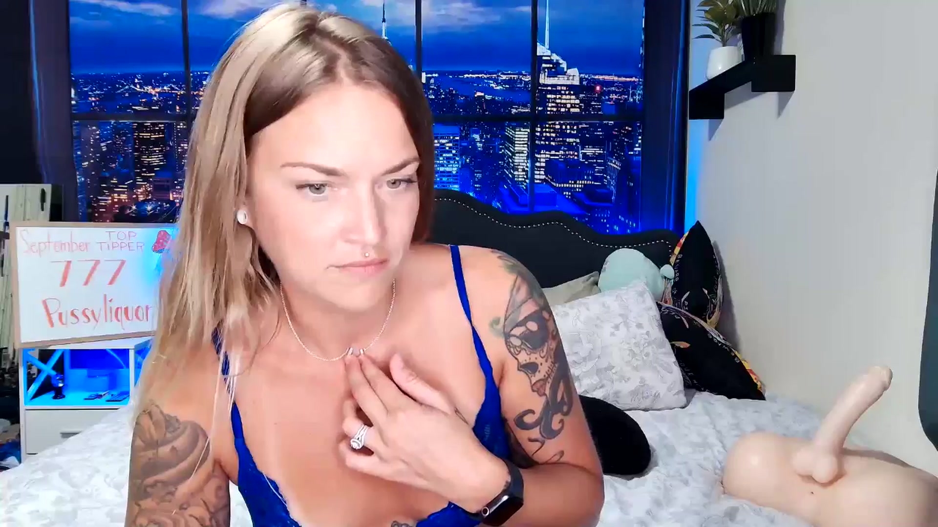 Gallery image thumbnail from Rose_Kitten's myfreecams stream on, 09/05/2024, 24:02 image 16 of 20