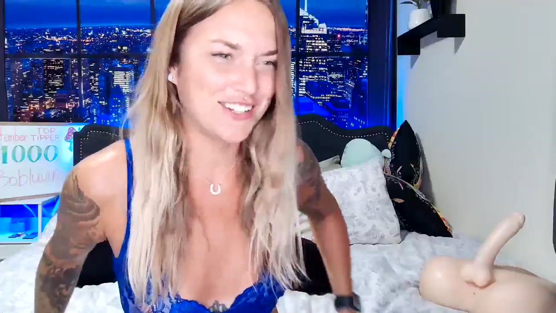 Gallery image thumbnail from Rose_Kitten's myfreecams stream on, 09/05/2024, 01:46 image 16 of 20