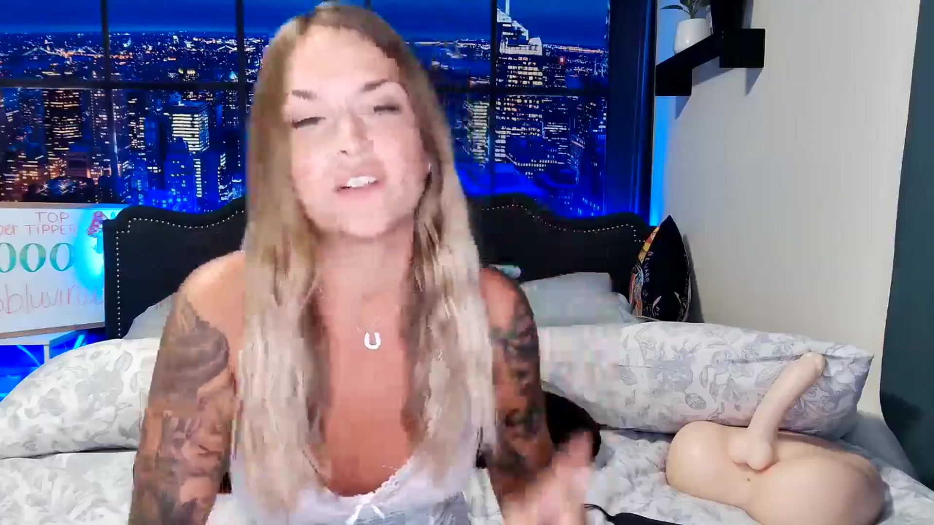 Gallery image thumbnail from Rose_Kitten's myfreecams stream on, 09/07/2024, 01:35 image 19 of 20