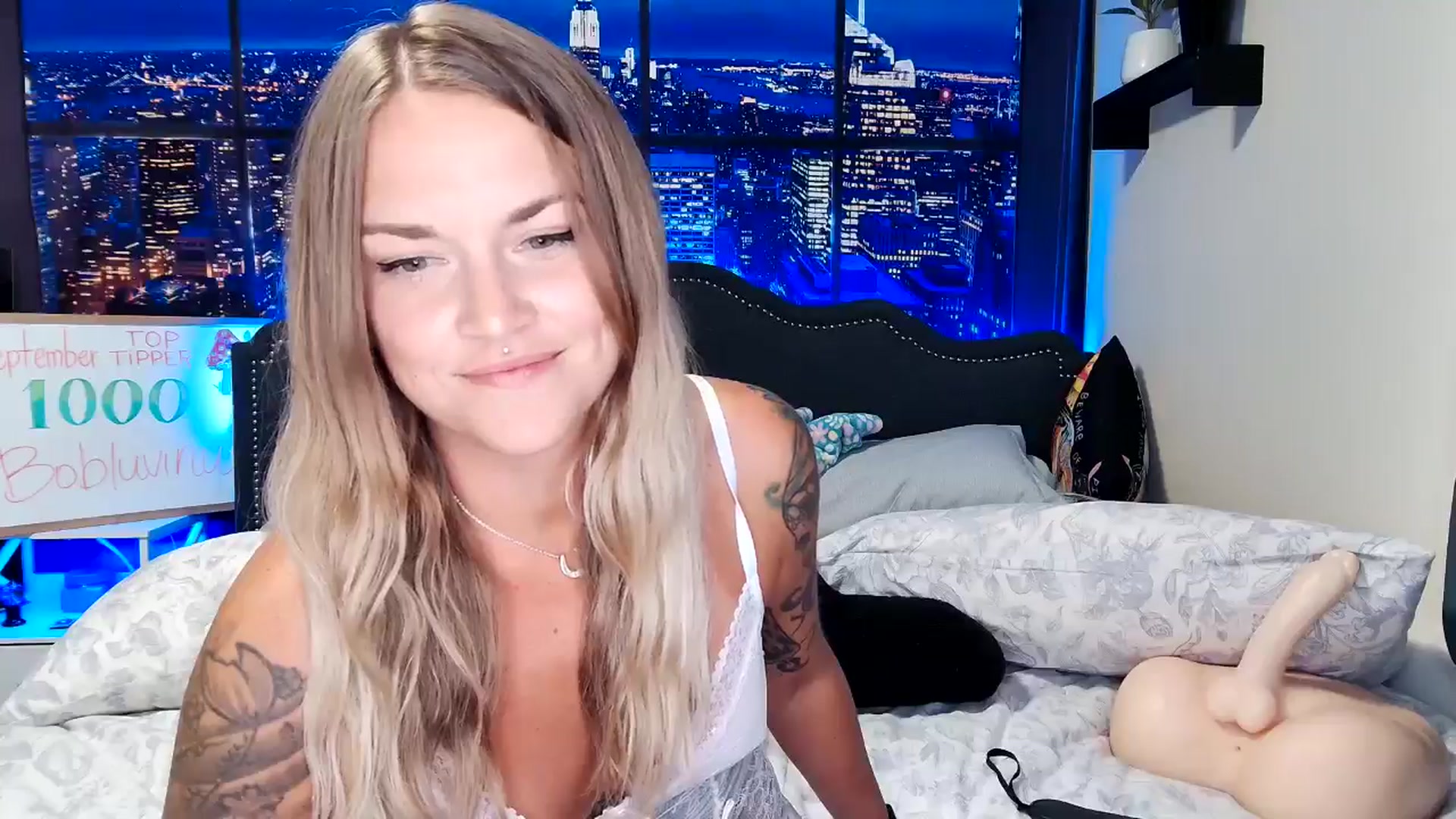 Gallery image thumbnail from Rose_Kitten's myfreecams stream on, 09/07/2024, 01:35 image 20 of 20