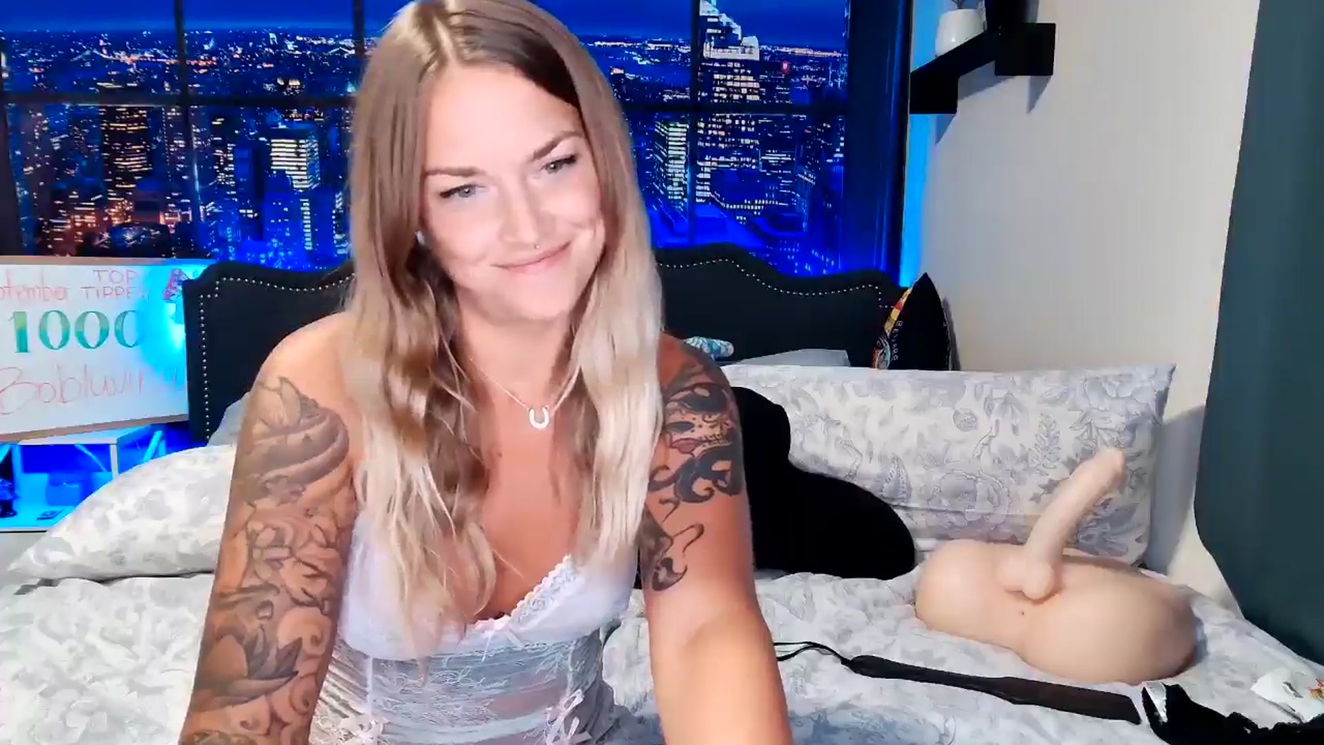 Gallery image thumbnail from Rose_Kitten's myfreecams stream on, 09/07/2024, 01:35 image 14 of 20