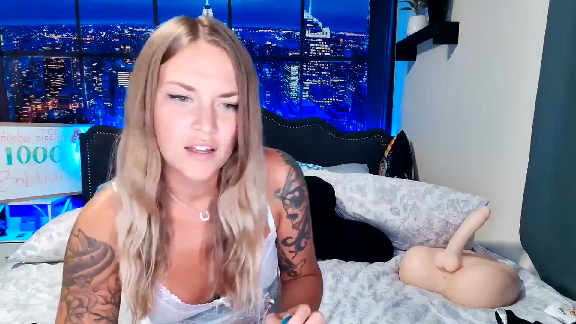Gallery image thumbnail from Rose_Kitten's myfreecams stream on, 09/07/2024, 01:35 image 8 of 20