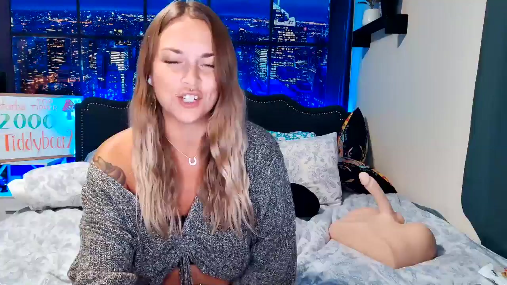 Gallery image thumbnail from Rose_Kitten's myfreecams stream on, 09/10/2024, 02:31 image 3 of 20
