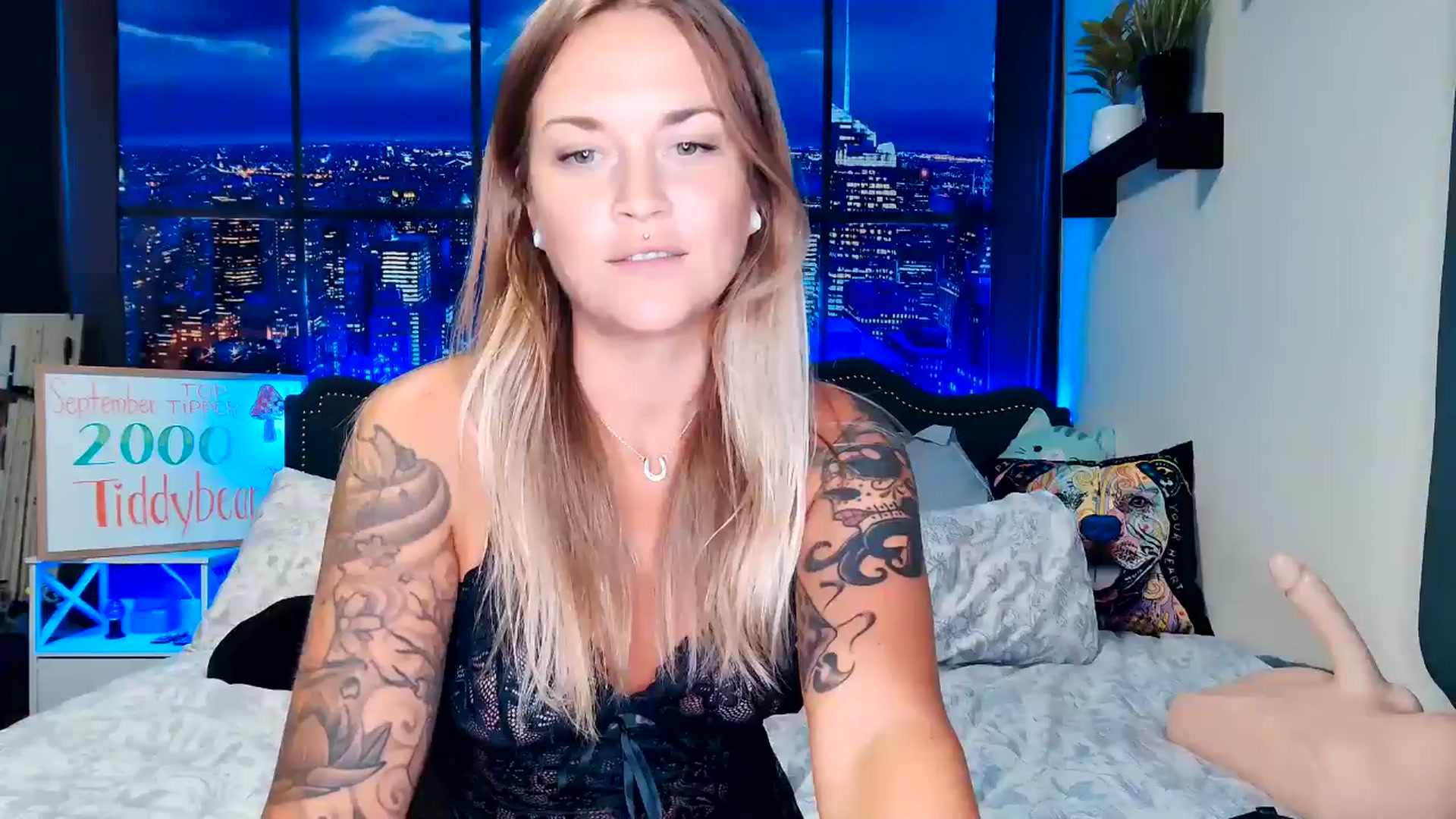 Gallery image thumbnail from Rose_Kitten's myfreecams stream on, 09/13/2024, 24:12 image 5 of 20