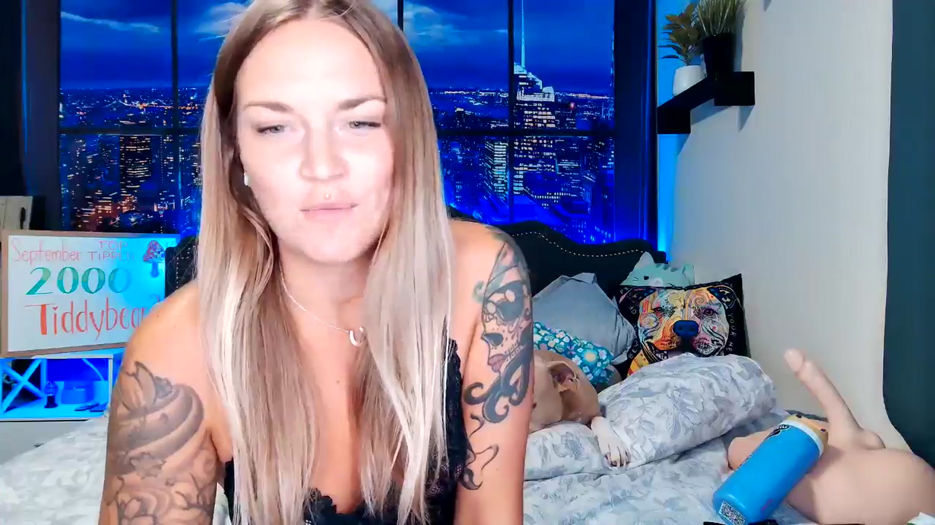 Gallery image thumbnail from Rose_Kitten's myfreecams stream on, 09/13/2024, 24:12 image 16 of 20