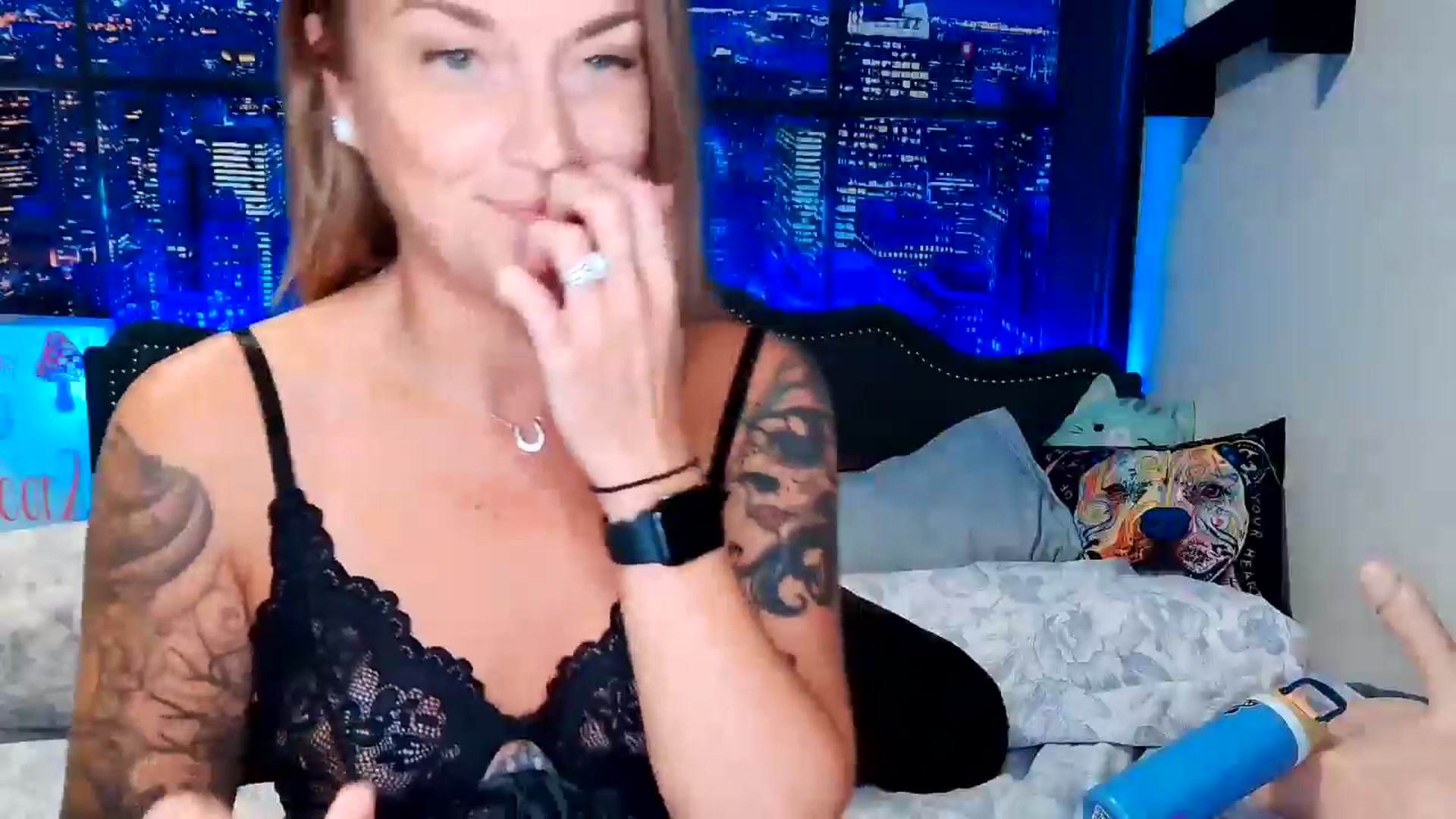 Gallery image thumbnail from Rose_Kitten's myfreecams stream on, 09/13/2024, 01:51 image 17 of 20