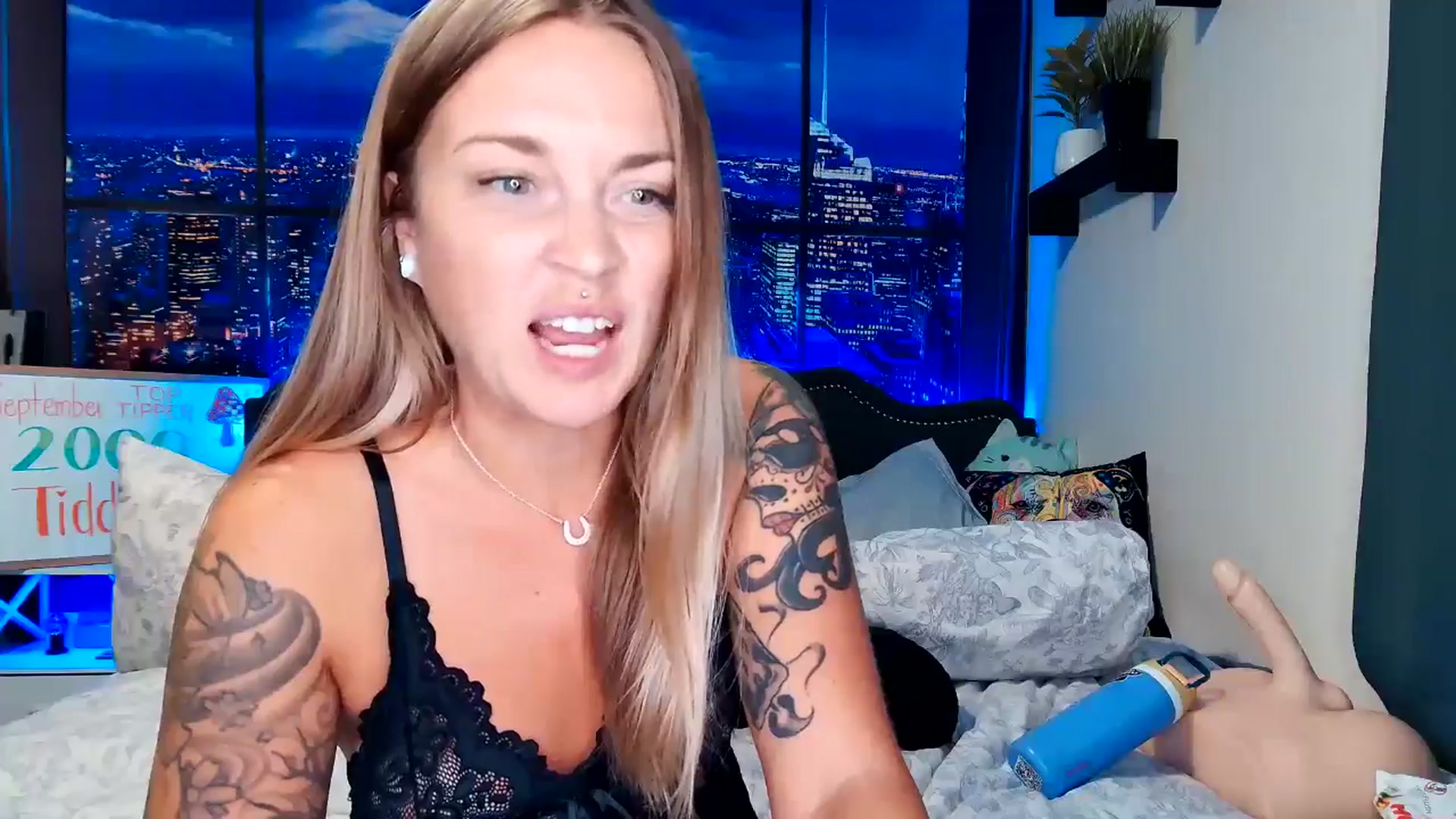 Gallery image thumbnail from Rose_Kitten's myfreecams stream on, 09/13/2024, 01:51 image 14 of 20