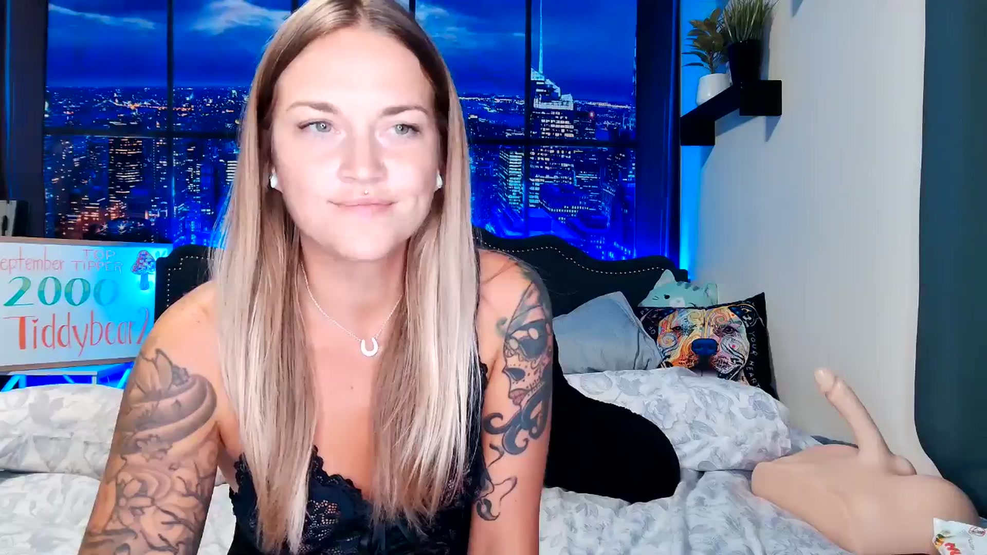Gallery image thumbnail from Rose_Kitten's myfreecams stream on, 09/13/2024, 02:44 image 15 of 20