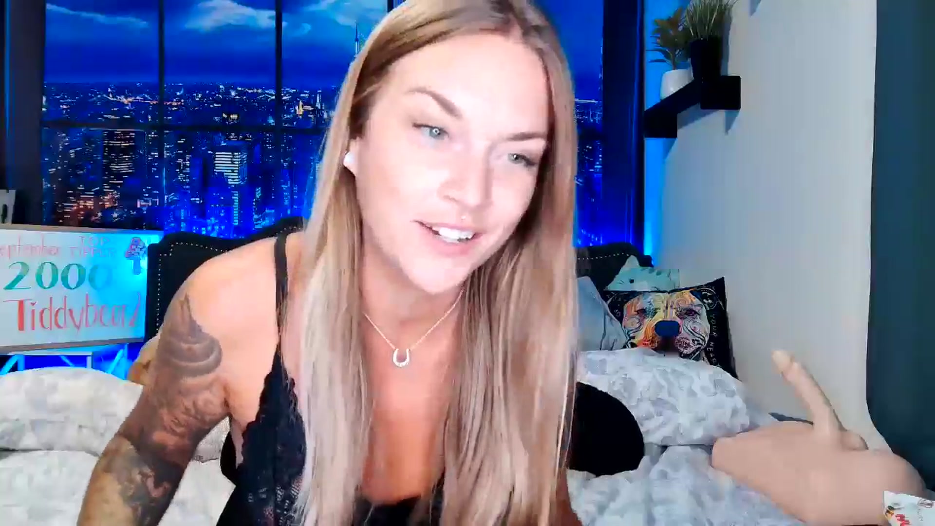 Gallery image thumbnail from Rose_Kitten's myfreecams stream on, 09/13/2024, 02:44 image 10 of 20