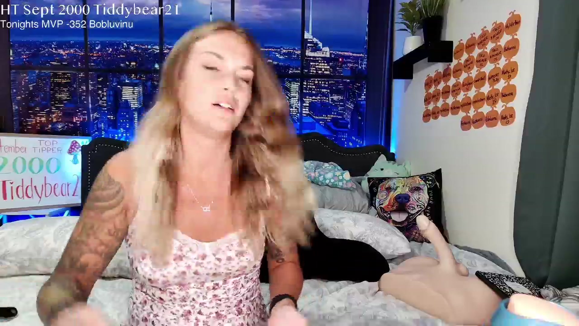 Gallery image thumbnail from Rose_Kitten's myfreecams stream on, 09/18/2024, 03:06 image 17 of 20