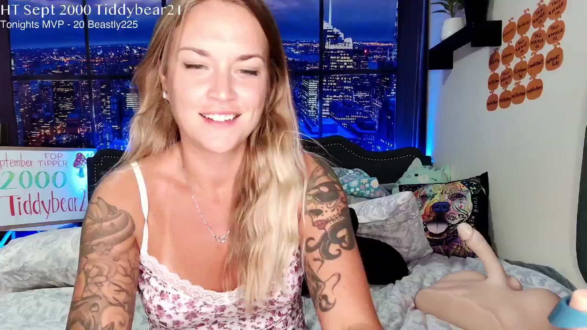Gallery image thumbnail from Rose_Kitten's myfreecams stream on, 09/18/2024, 03:06 image 7 of 20