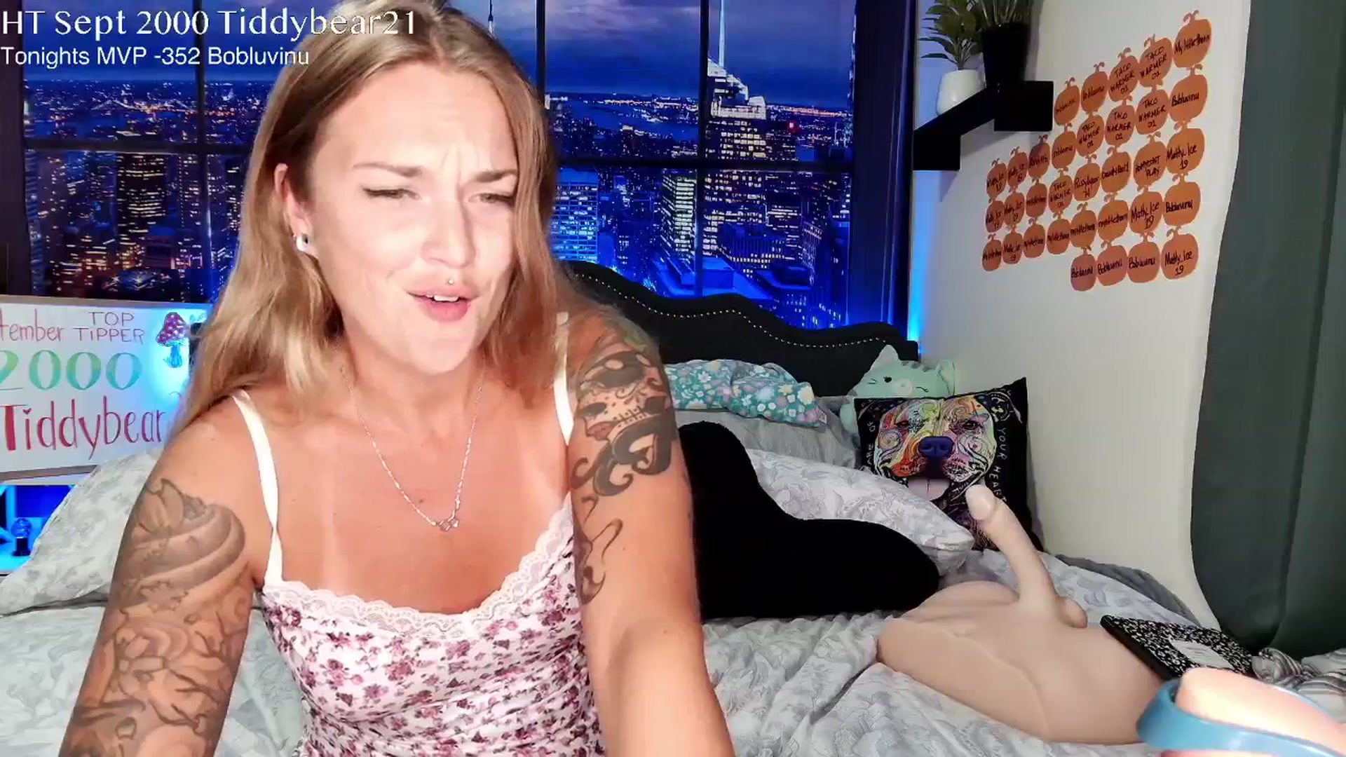 Gallery image thumbnail from Rose_Kitten's myfreecams stream on, 09/18/2024, 03:06 image 20 of 20